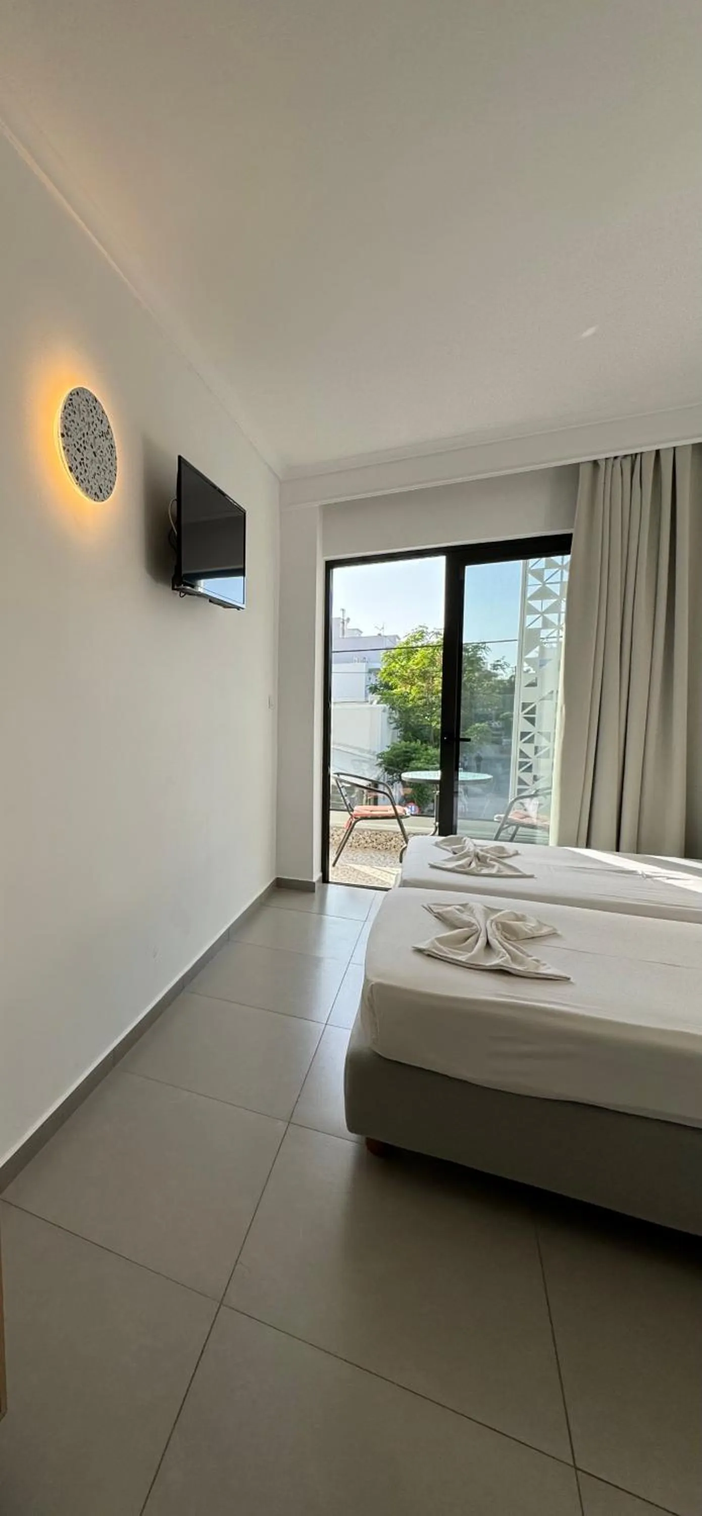 Bed in Catherine Hotel