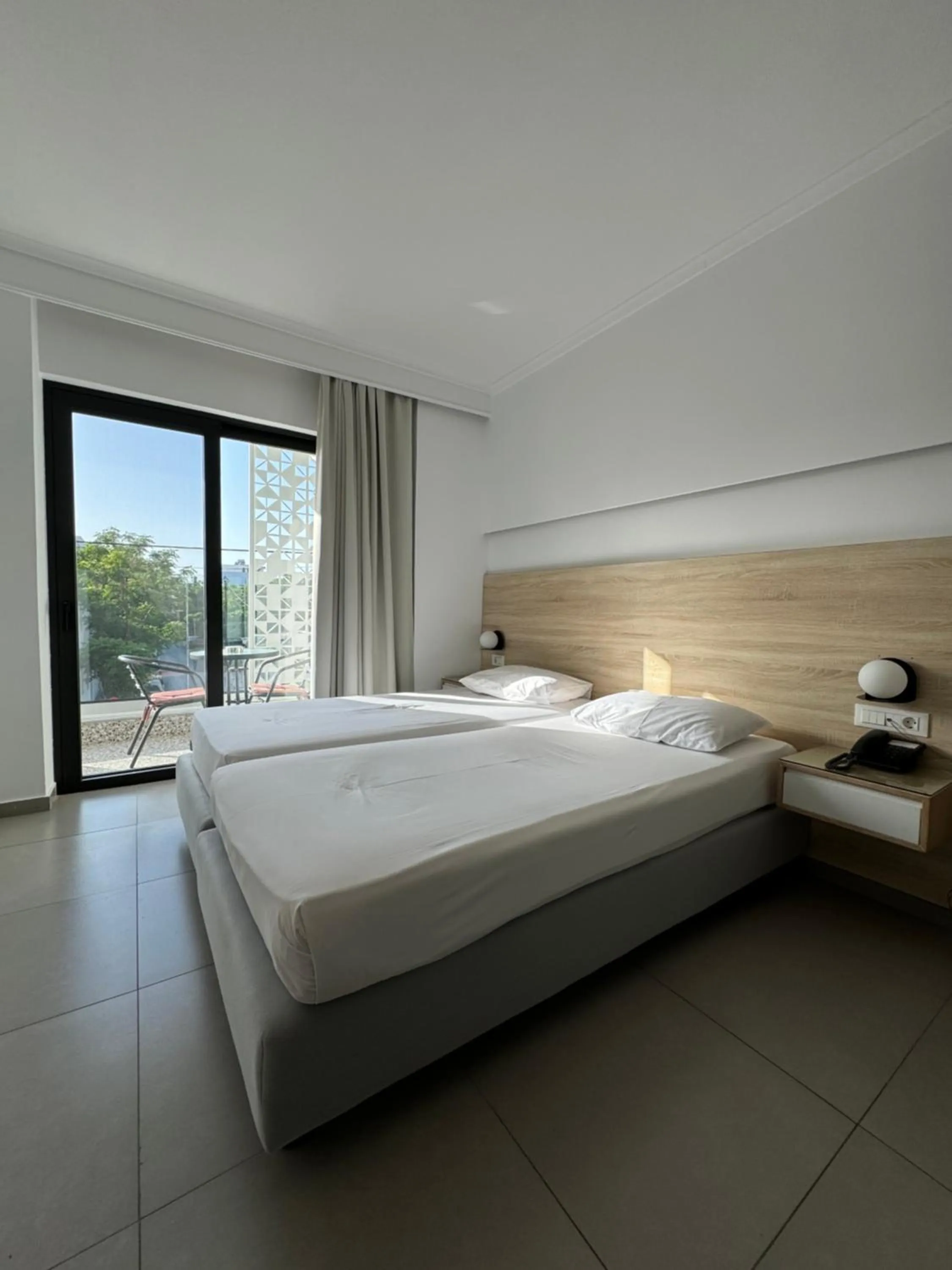 Bed in Catherine Hotel