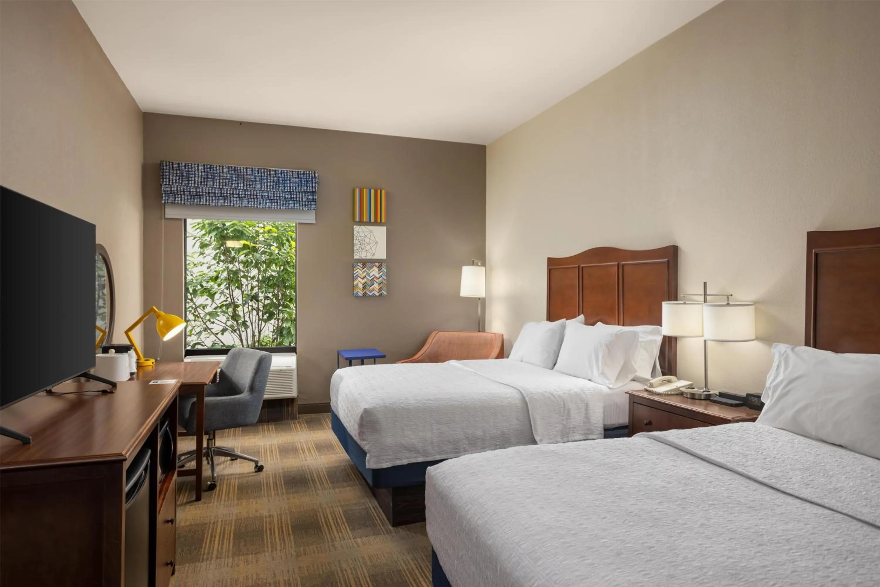 Bed in Hampton Inn Carrollton KY