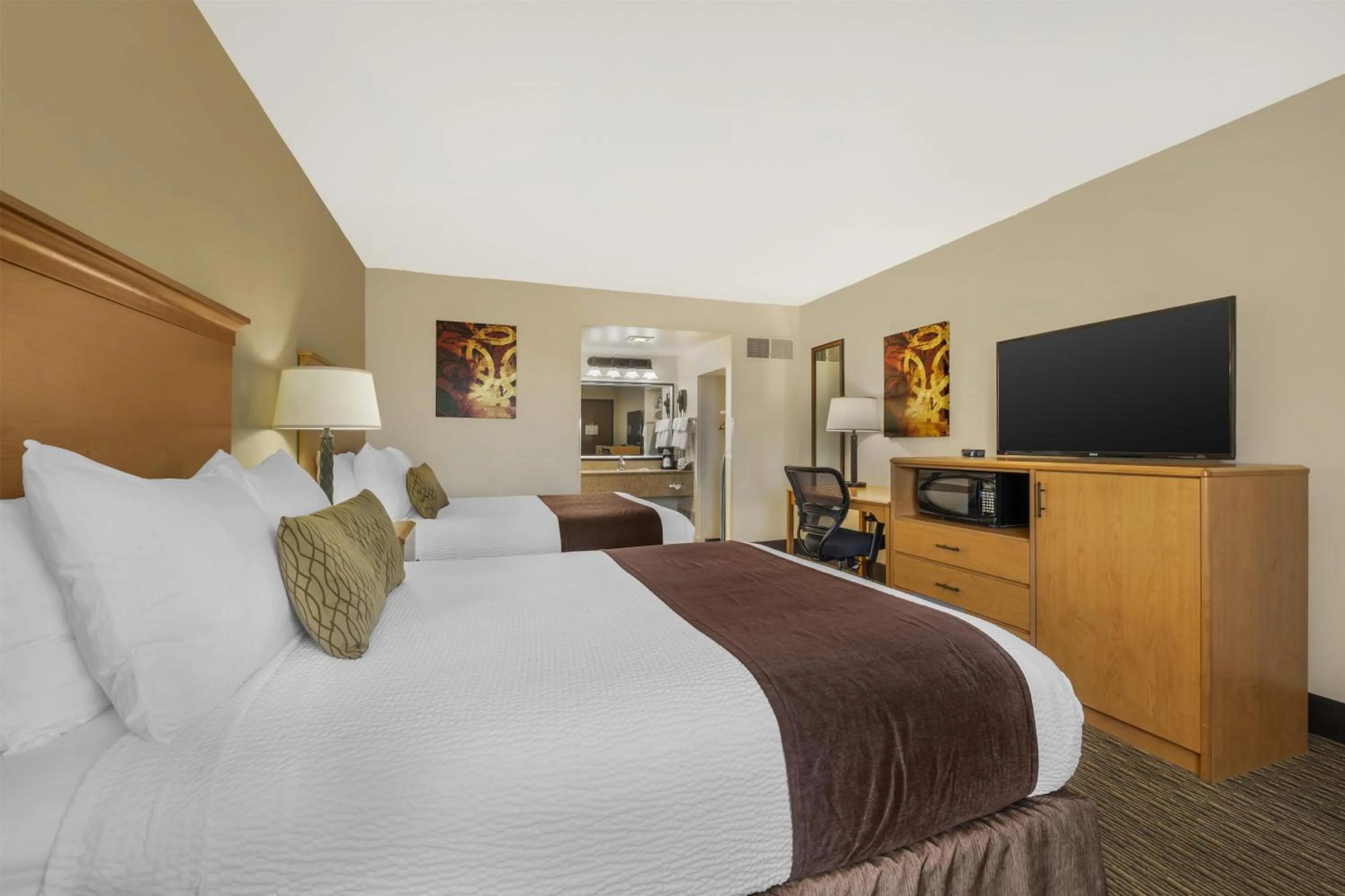 Bedroom, Bed in Best Western Winchester Hotel