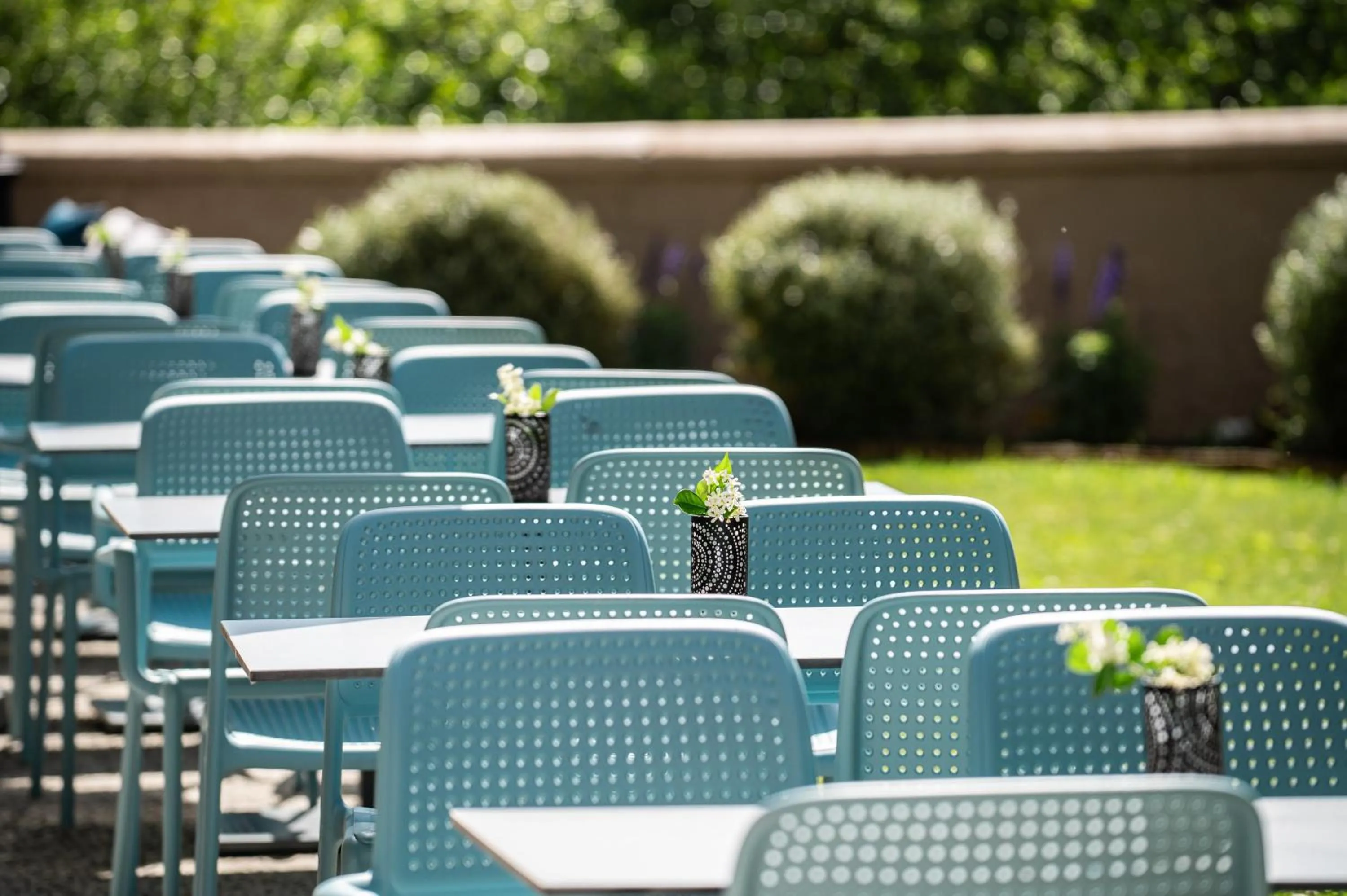 Patio in SOWELL HOTELS Les Chevaliers