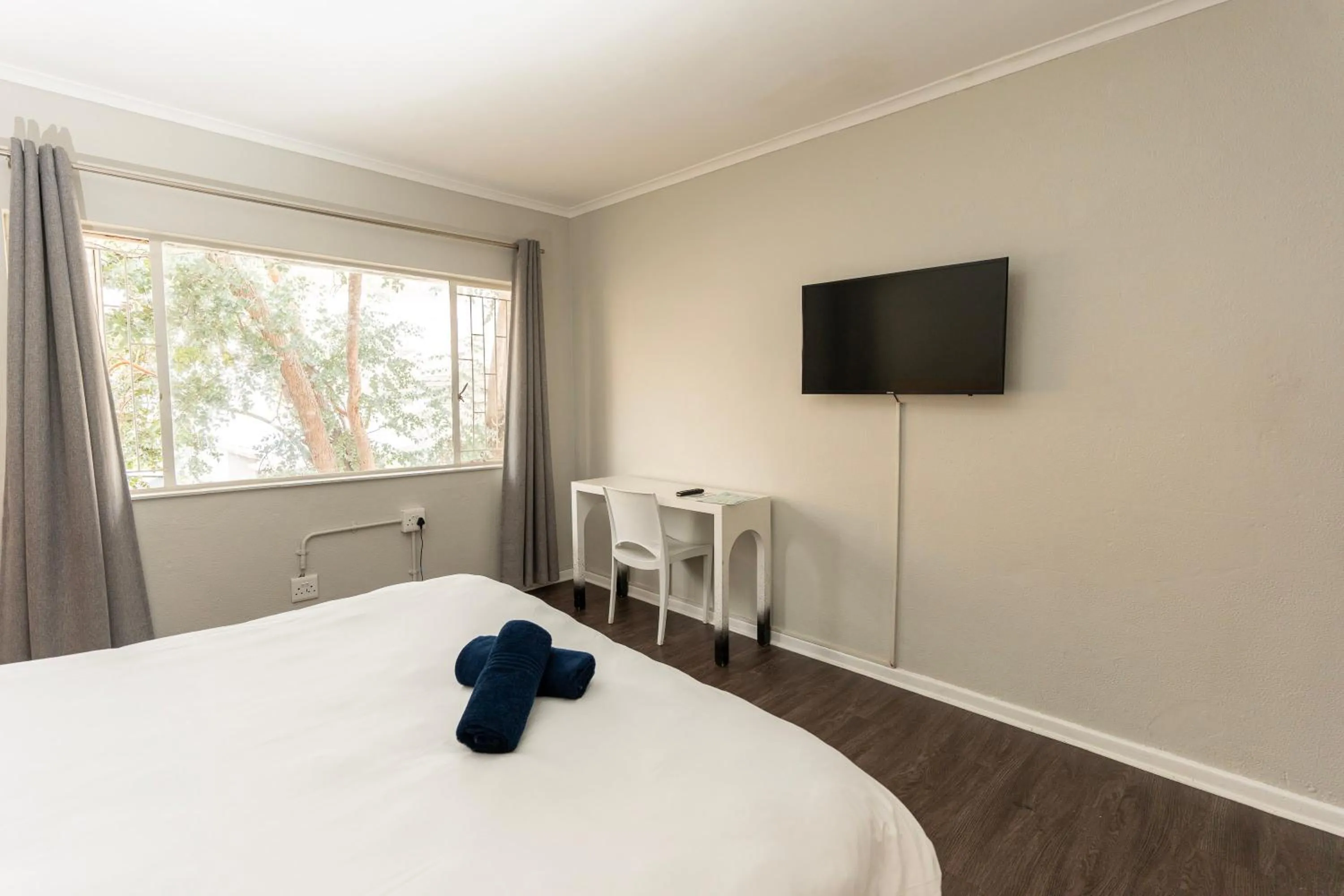 Bed in MoTown by Mojo