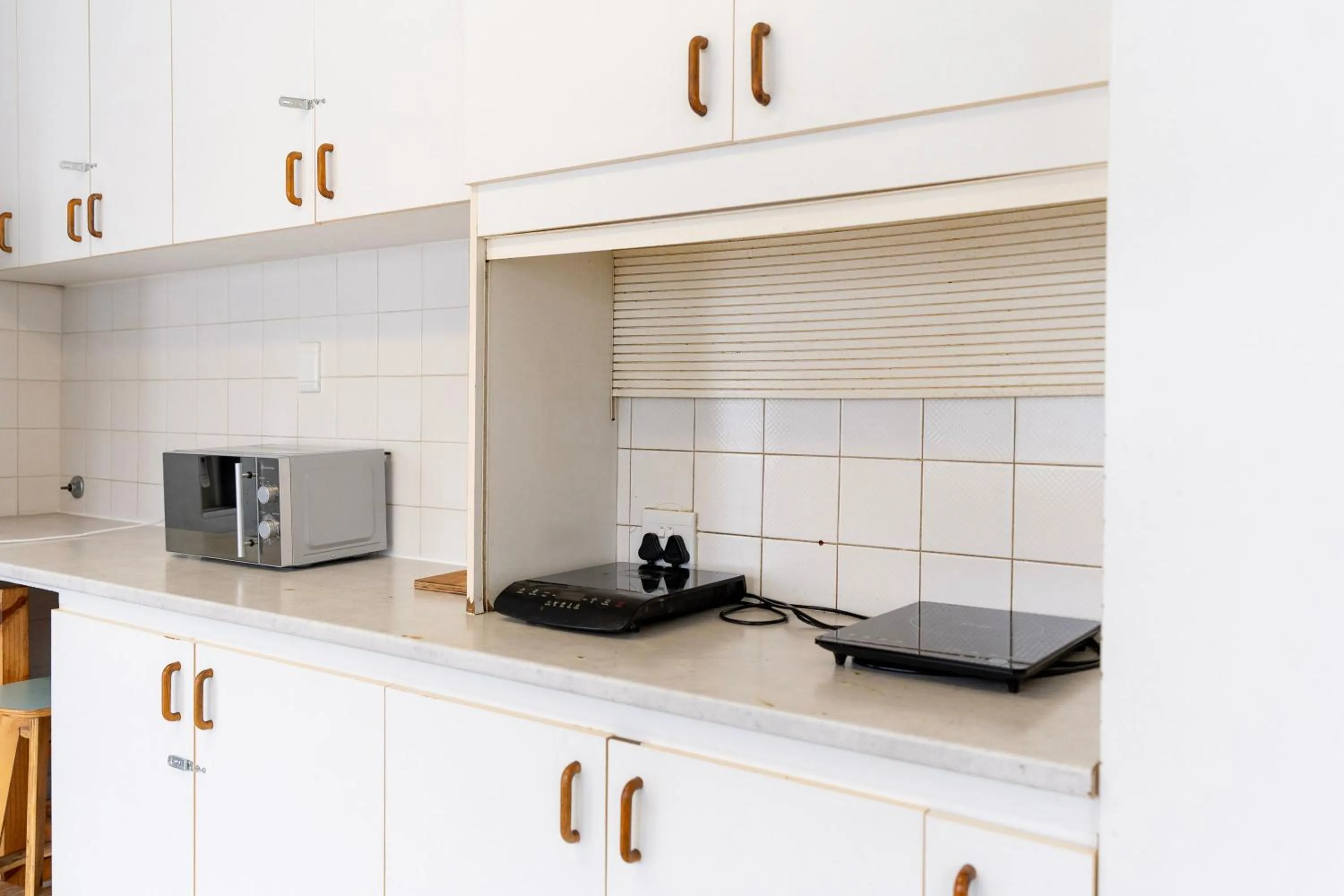 Communal kitchen in MoTown by Mojo