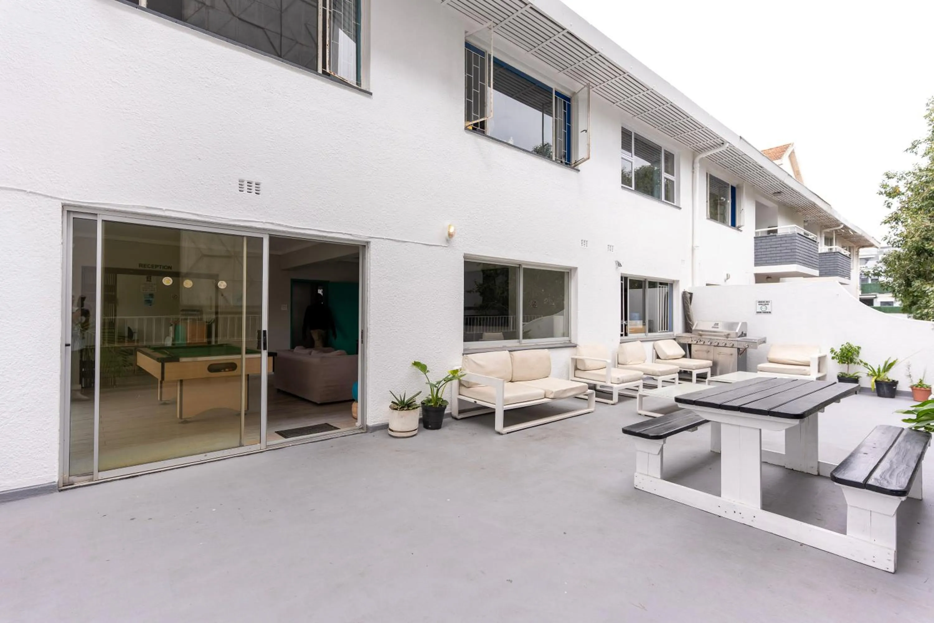 Balcony/Terrace in MoTown by Mojo