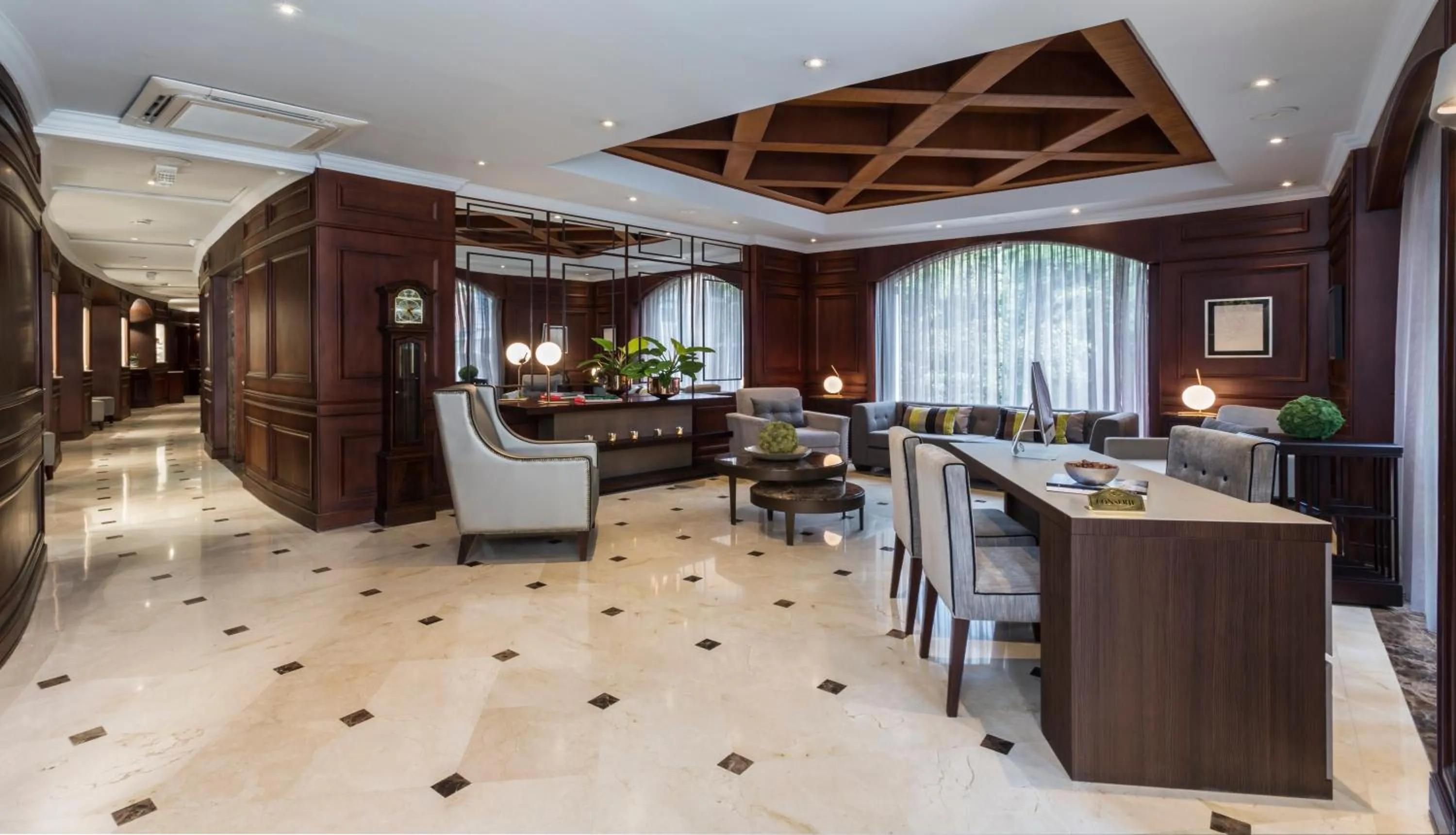 Lobby or reception in Hotel Park10