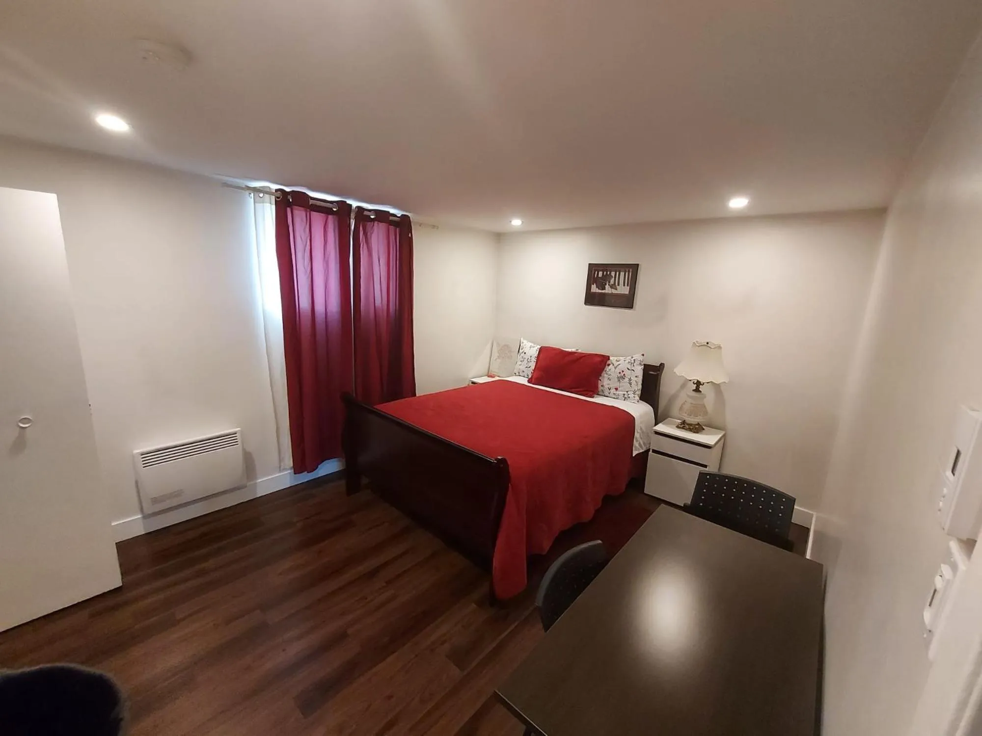 Bed in Motel LA RÉFÉRENCE