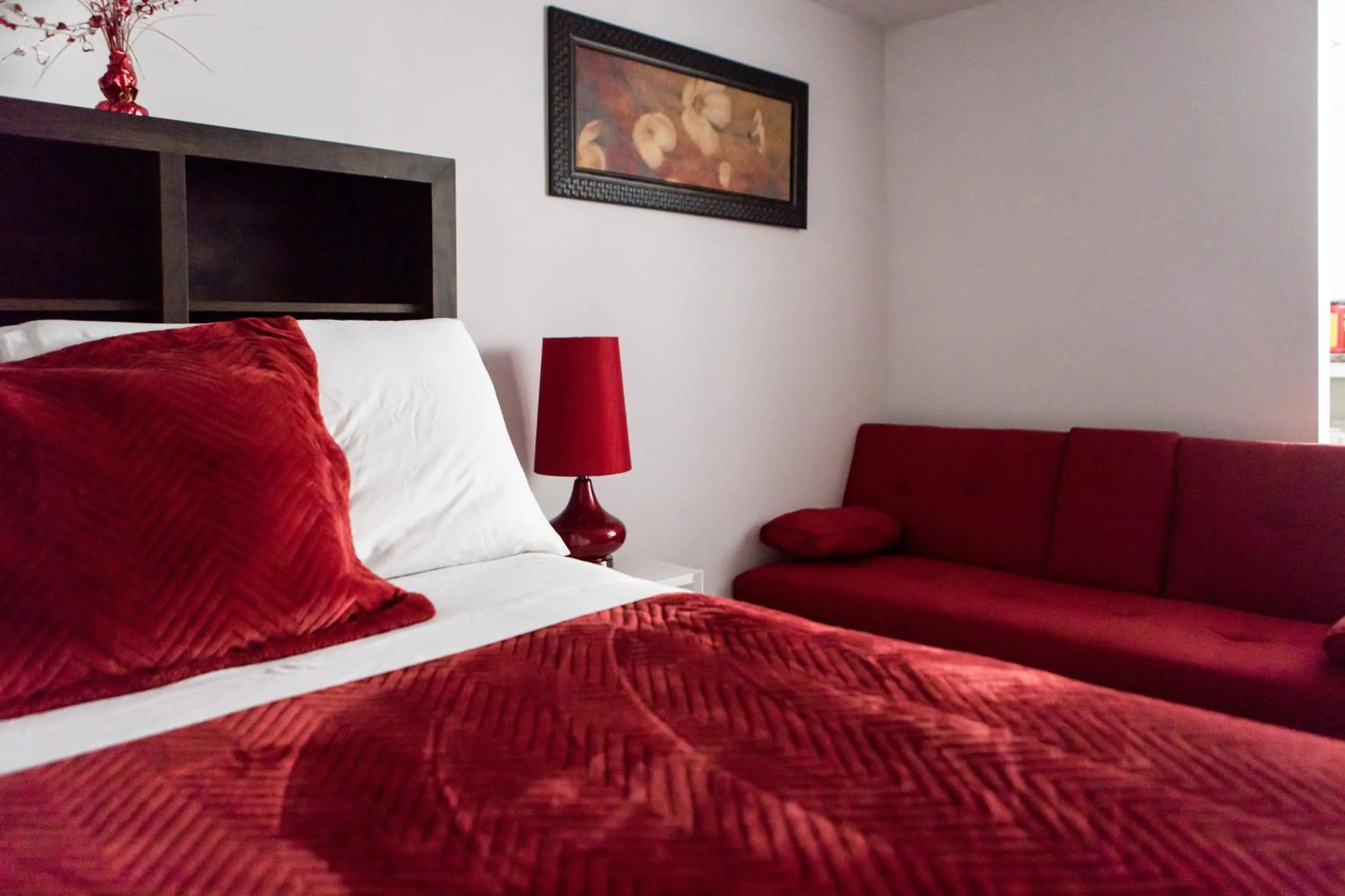 Bed in Motel LA RÉFÉRENCE