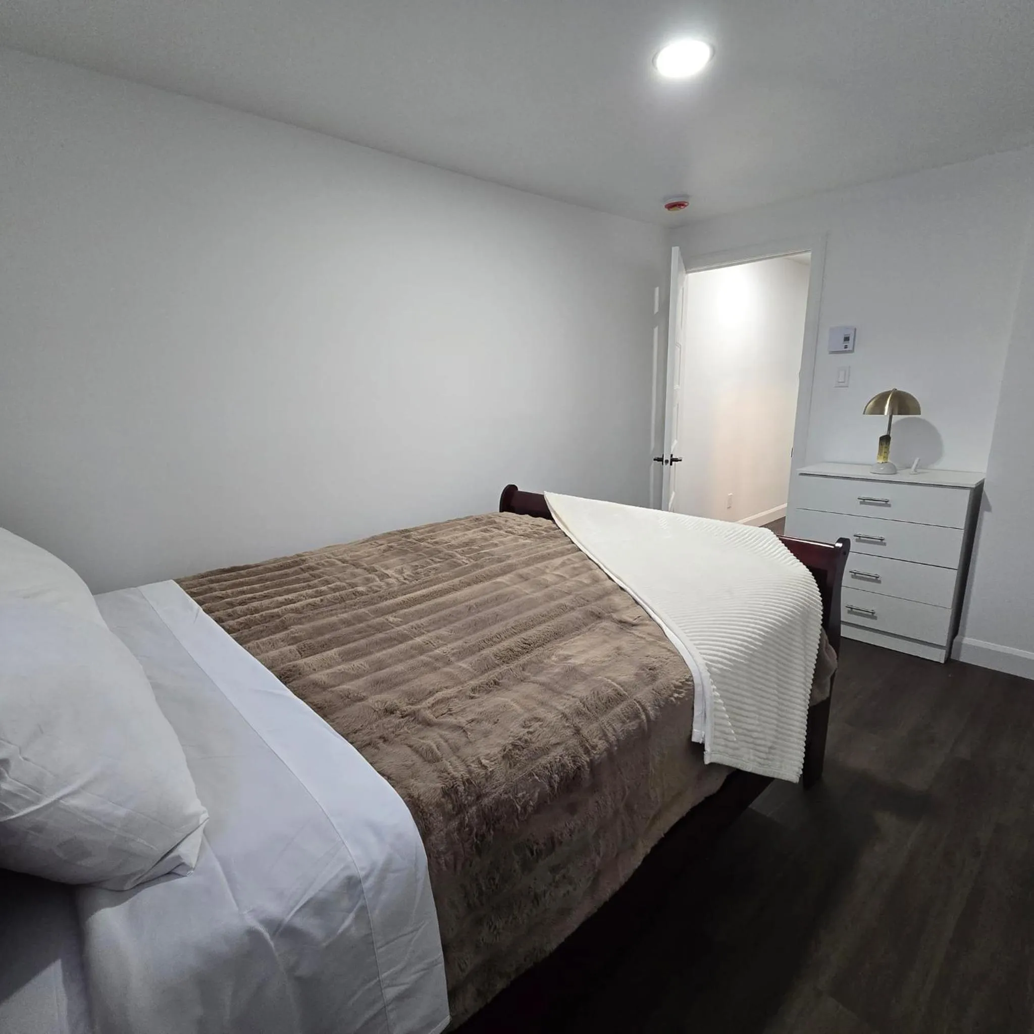 Bed in Motel LA RÉFÉRENCE