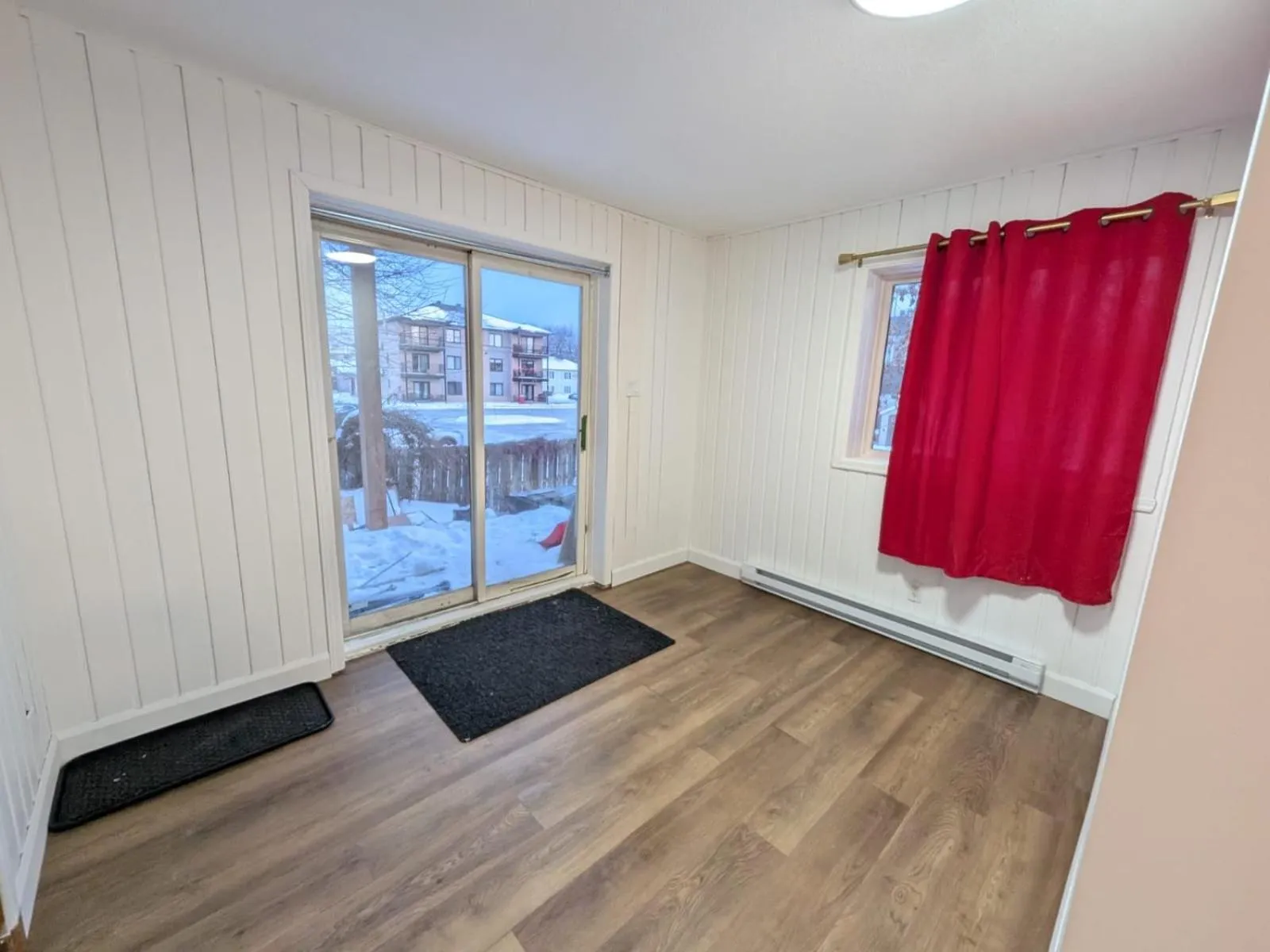 Bed in Motel LA RÉFÉRENCE