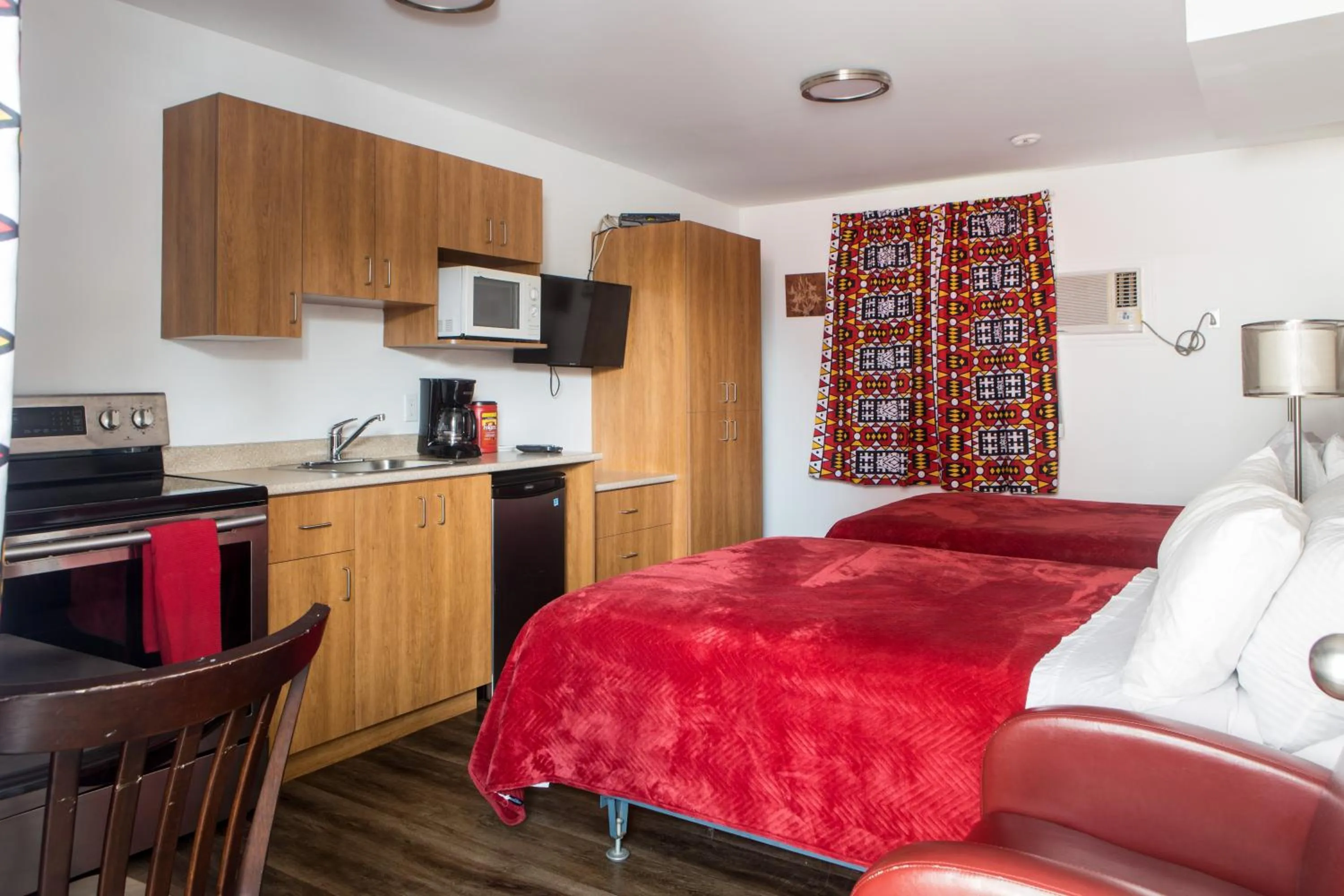 Bed in Motel LA RÉFÉRENCE