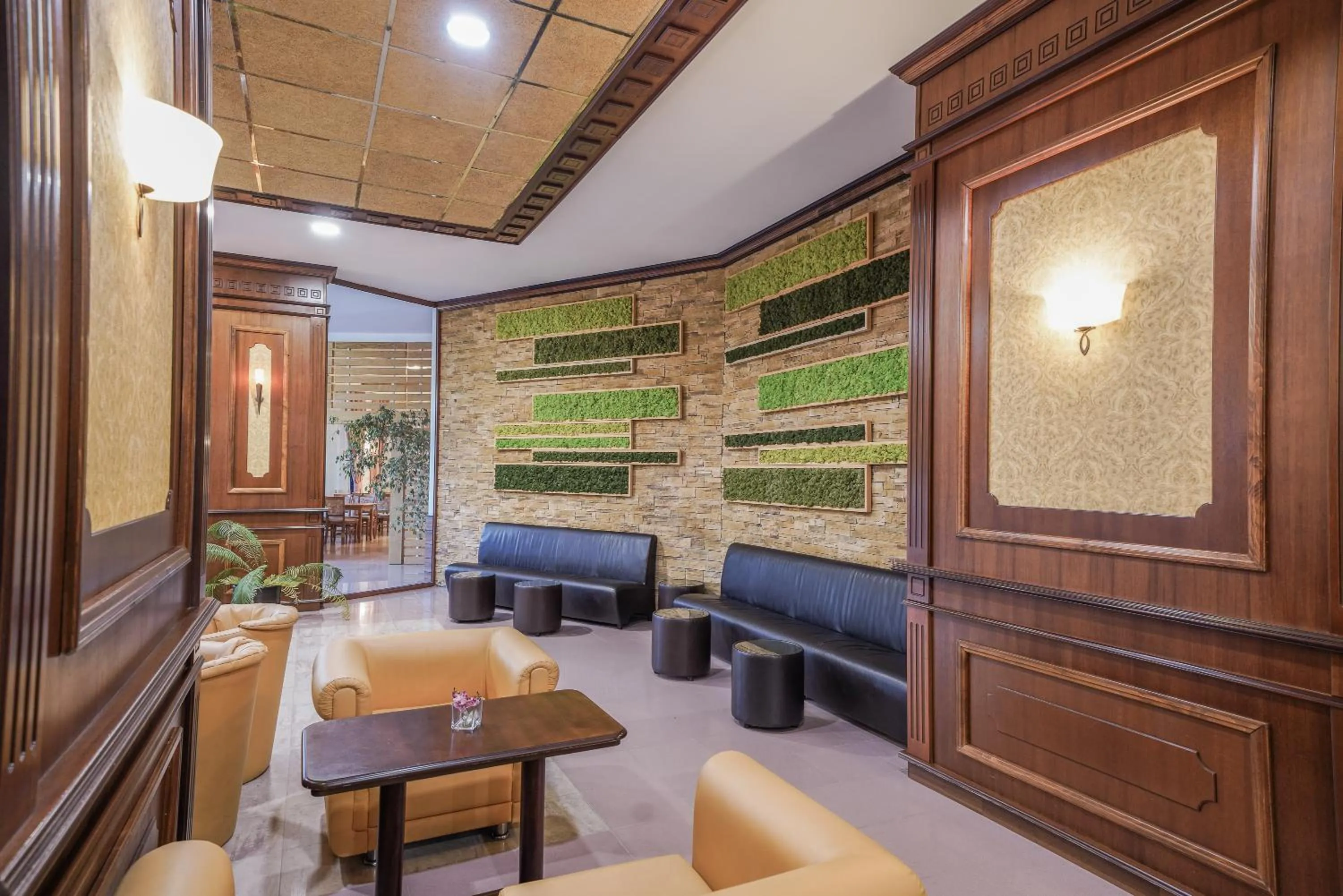 Lounge or bar in GRIFID Arabella Hotel - Ultra All inclusive & Aquapark