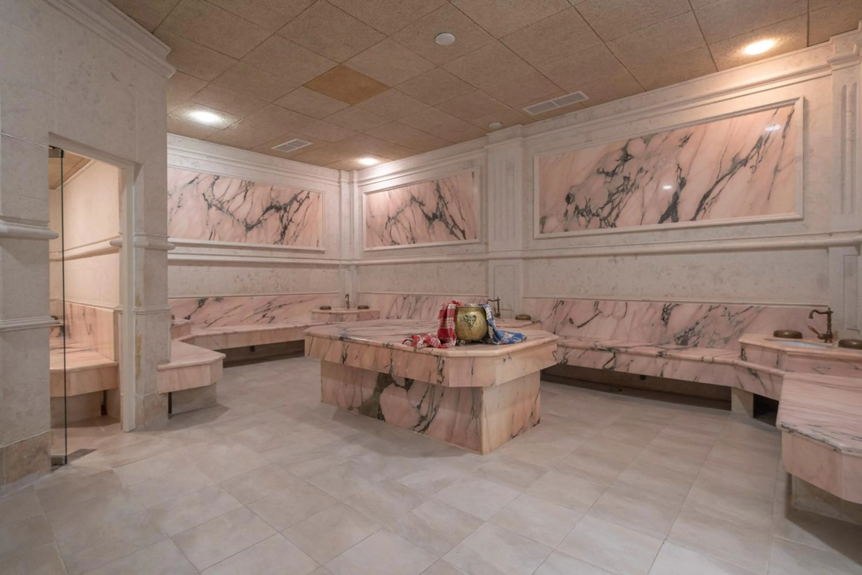 Spa and wellness centre/facilities in GRIFID Arabella Hotel - Ultra All inclusive & Aquapark