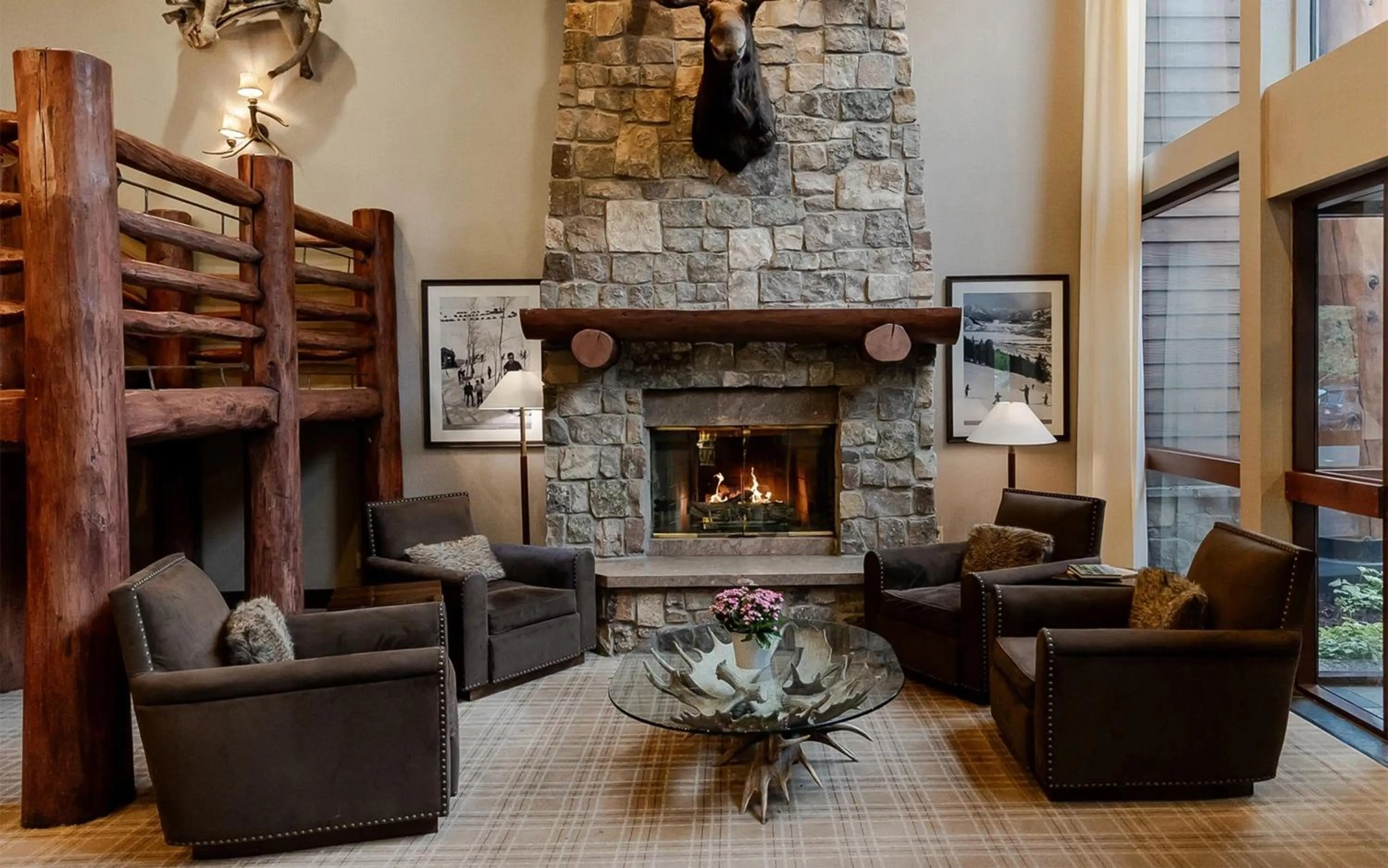 Communal lounge/ TV room in The Lodge at Jackson Hole