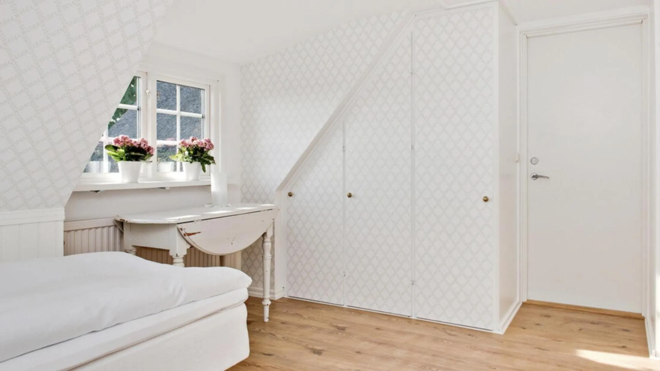 Bed in Husargårdens Bed & Breakfast