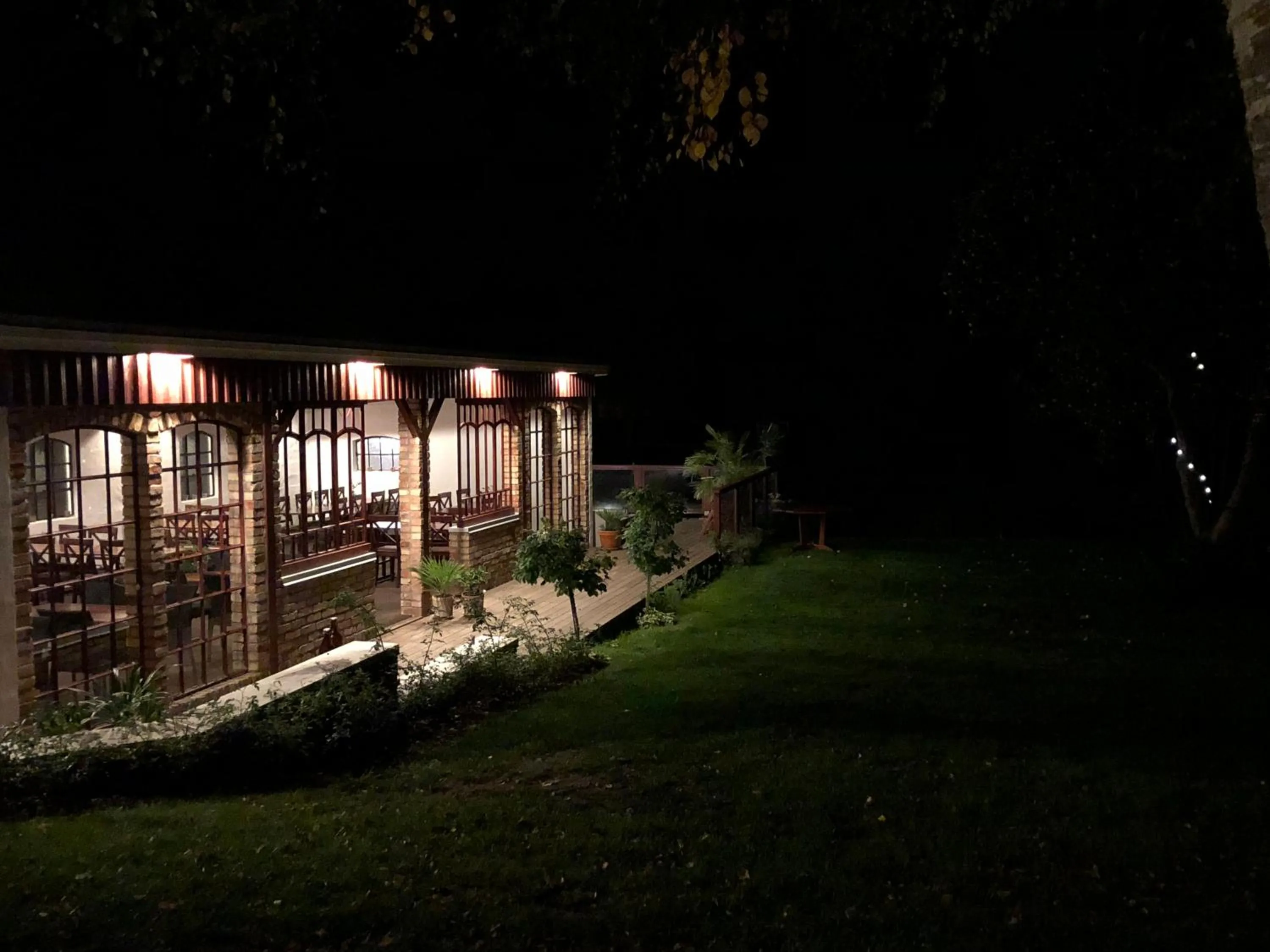 Garden in Husargårdens Bed & Breakfast