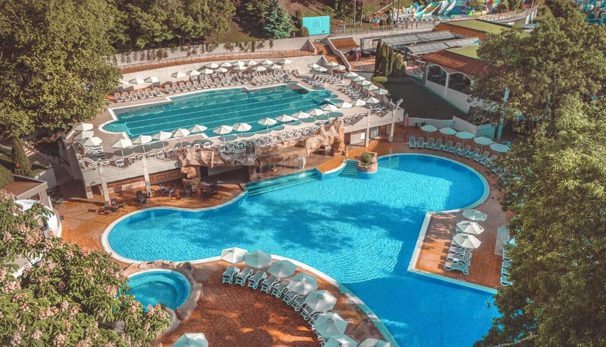 Swimming pool in AquaClub GRIFID Hotel Bolero - Ultra All Inclusive & Private Beach