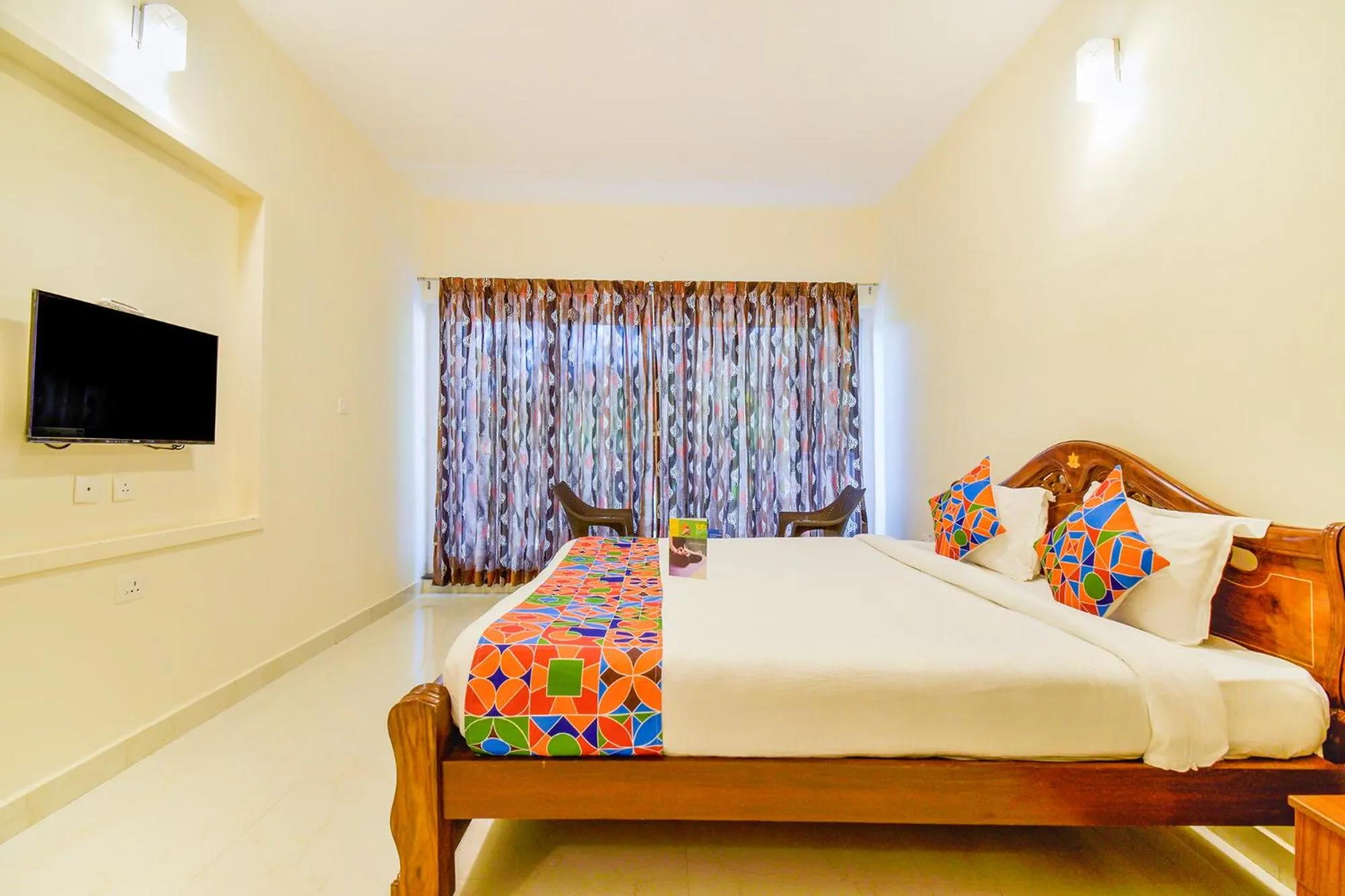 Bedroom, Bed in FabHotel Vinu Valley Resorts - Nr Ketti Valley View Point