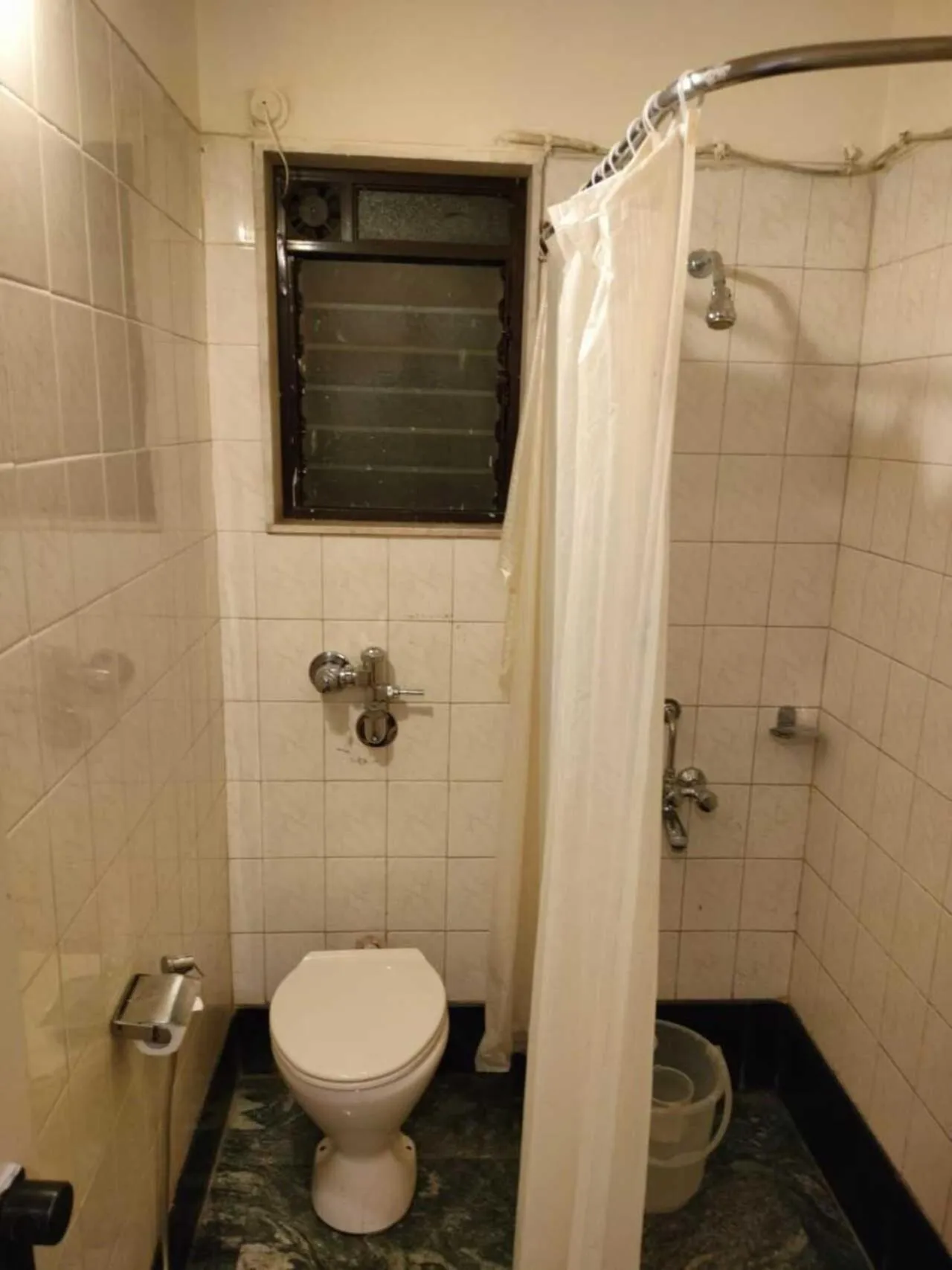 Bathroom in The Dhanhills - a valley view hotel in panchgani