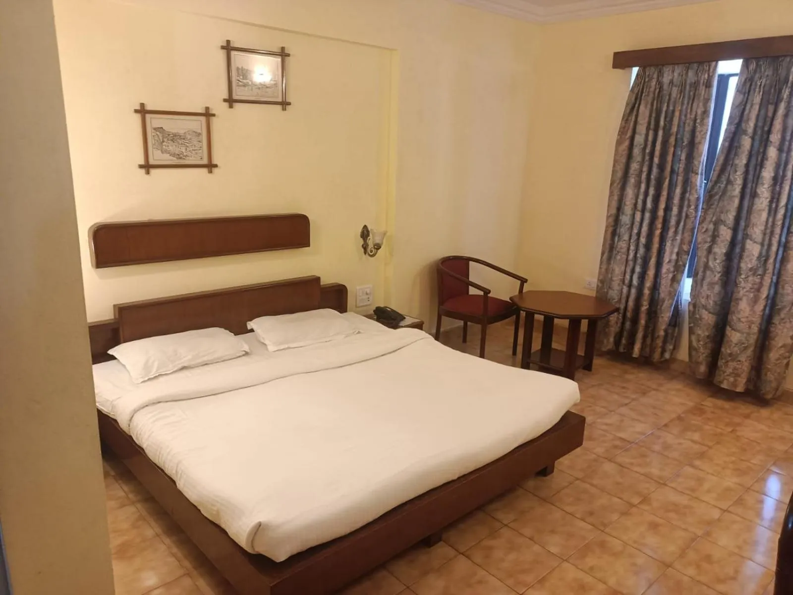 Bed in The Dhanhills - a valley view hotel in panchgani