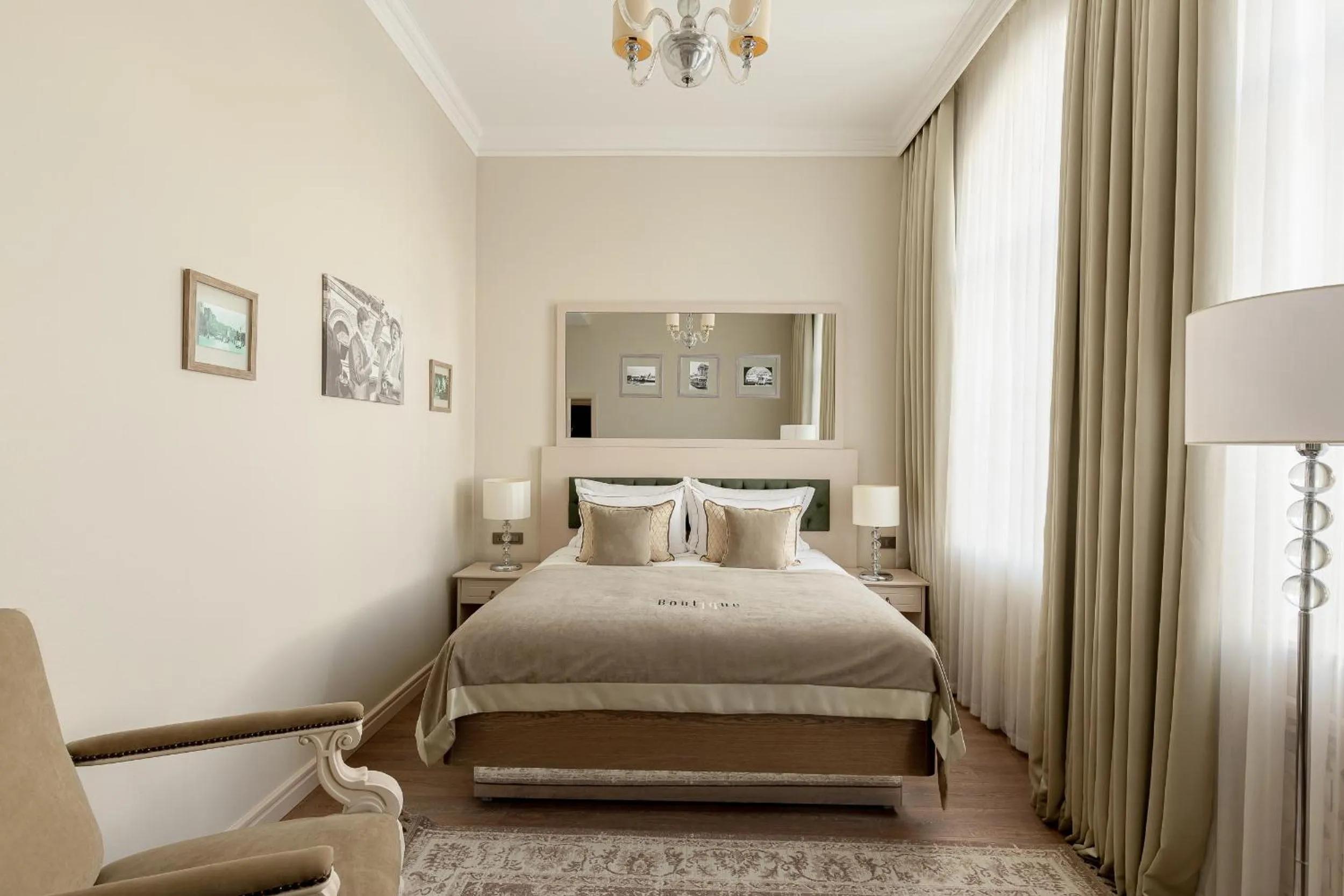 Bed in Boutique 19 Hotel