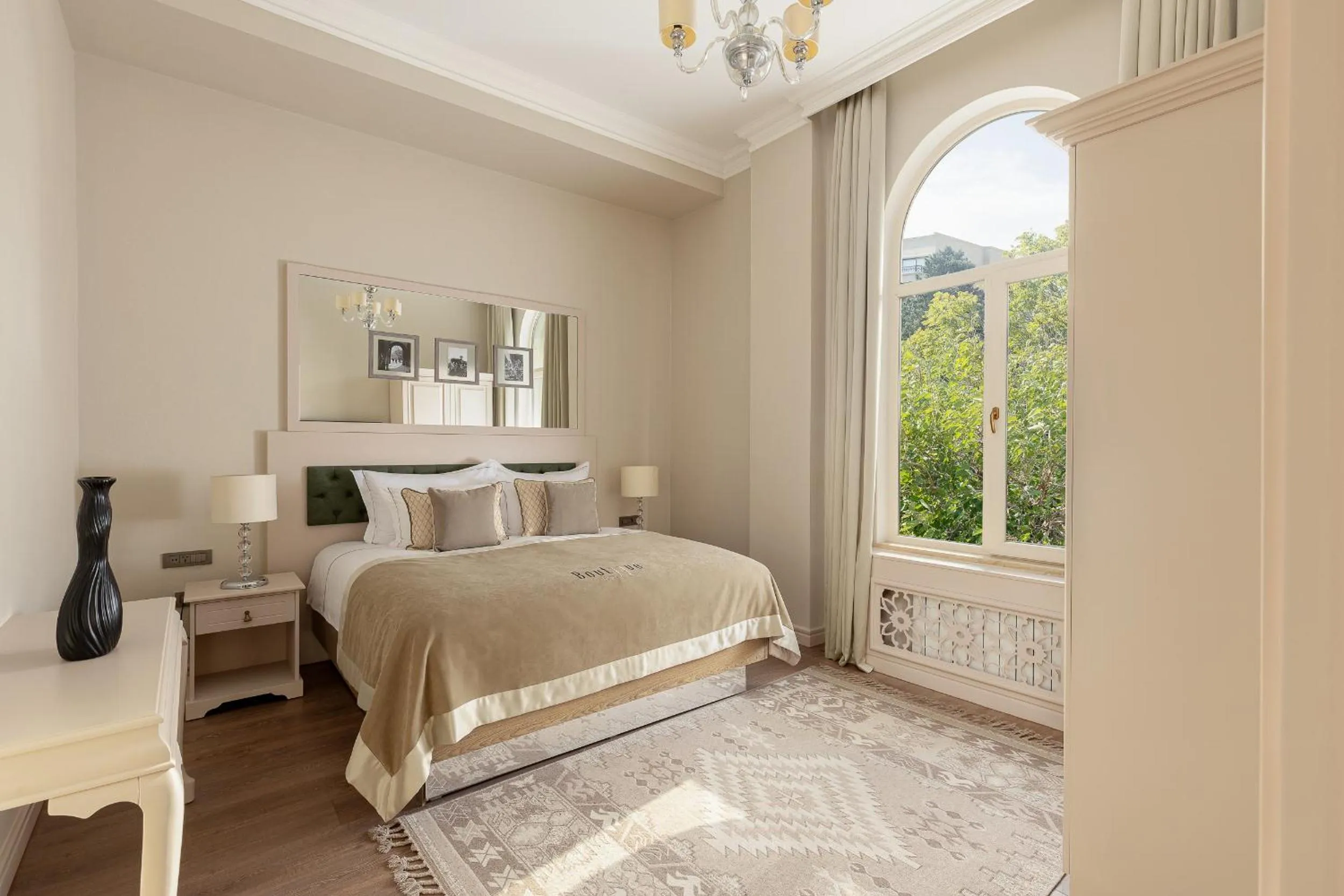 Bed in Boutique 19 Hotel