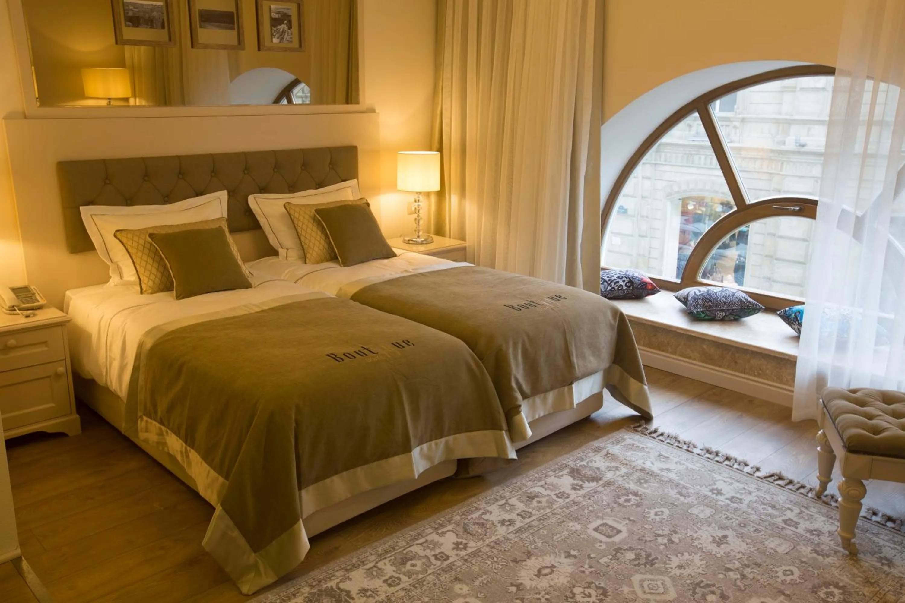 Bed in Boutique 19 Hotel