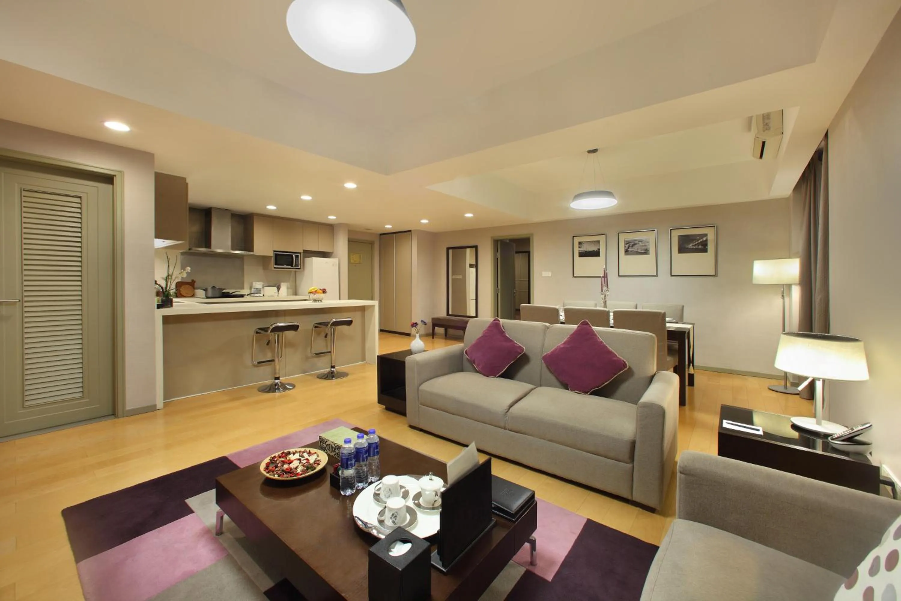 Living room in Somerset Heping Shenyang