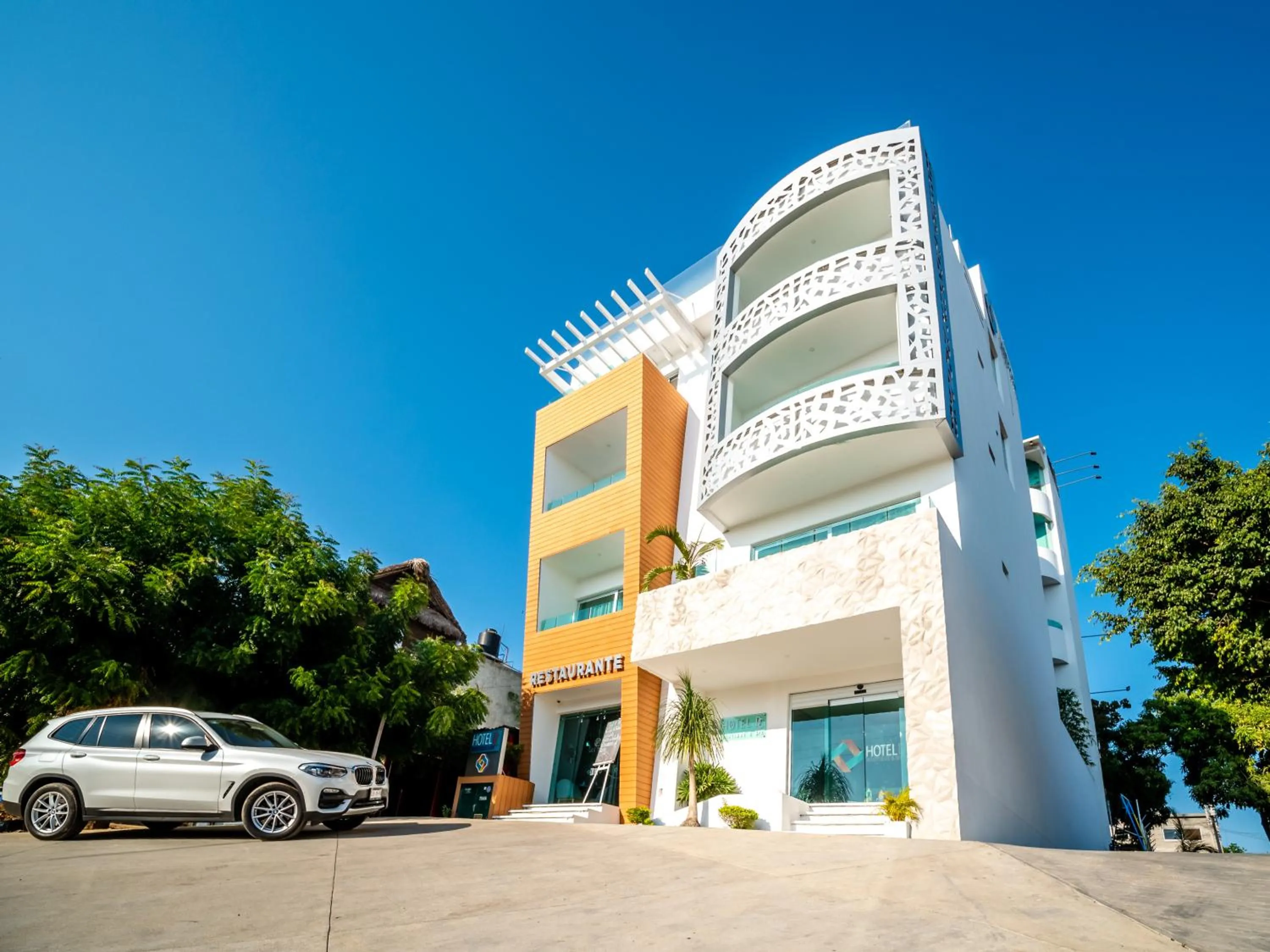 Property building in Hotel DC Boutique & SPA