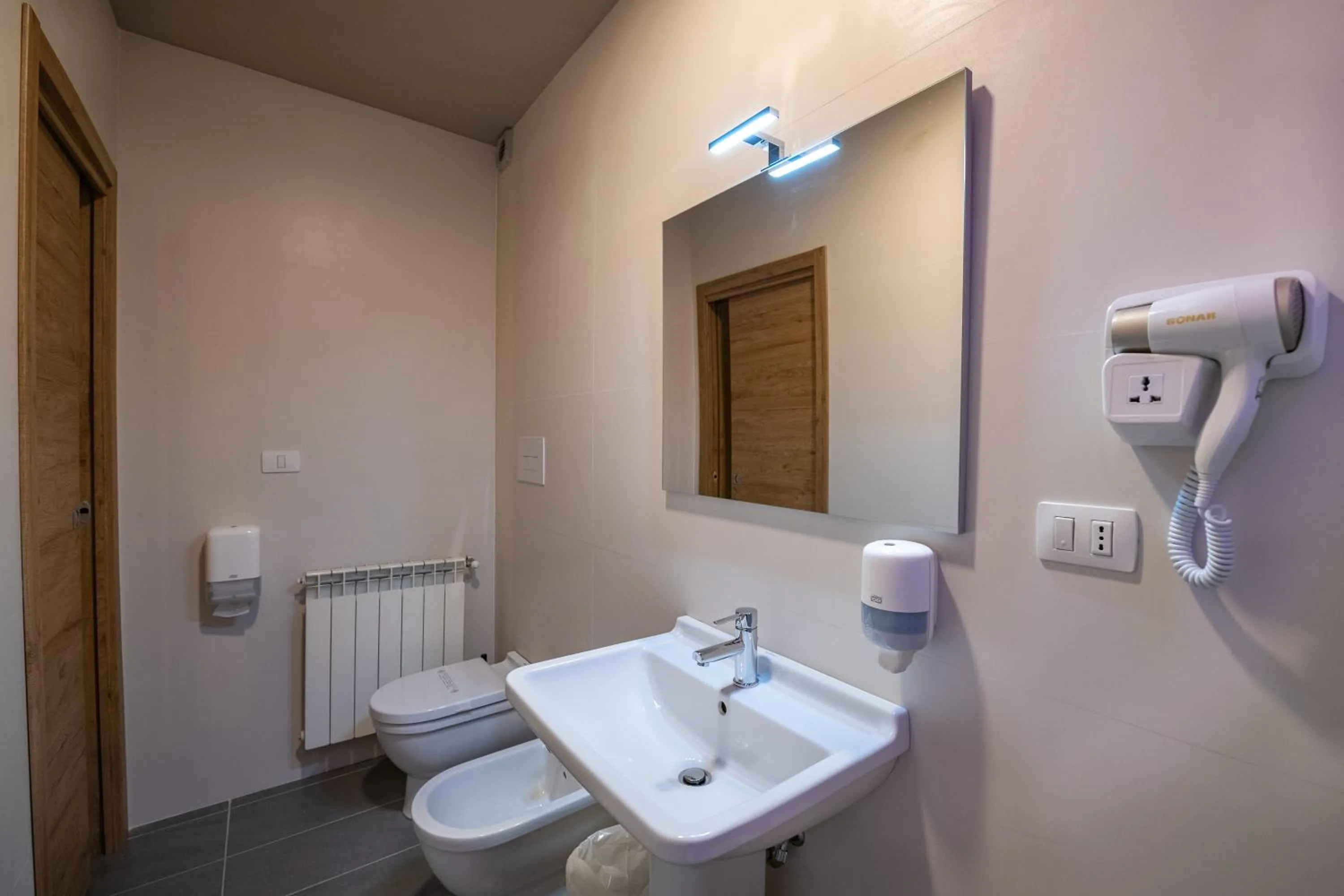 Bathroom in Dannunziano Aparthotel