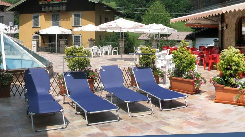 Property building in Hotel Carrara