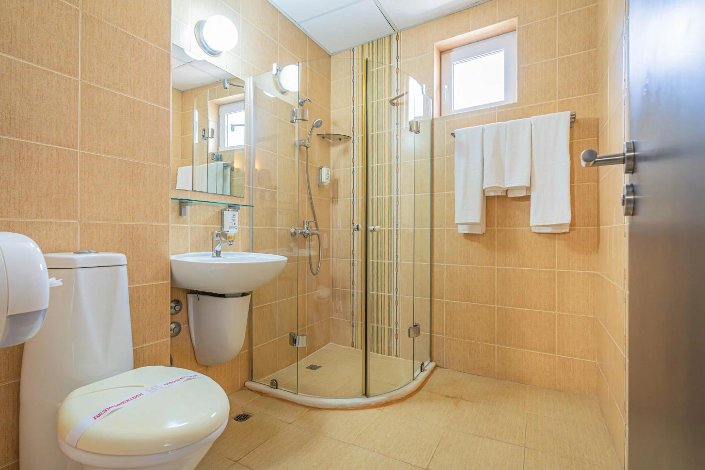 Shower in Valeo Hotel