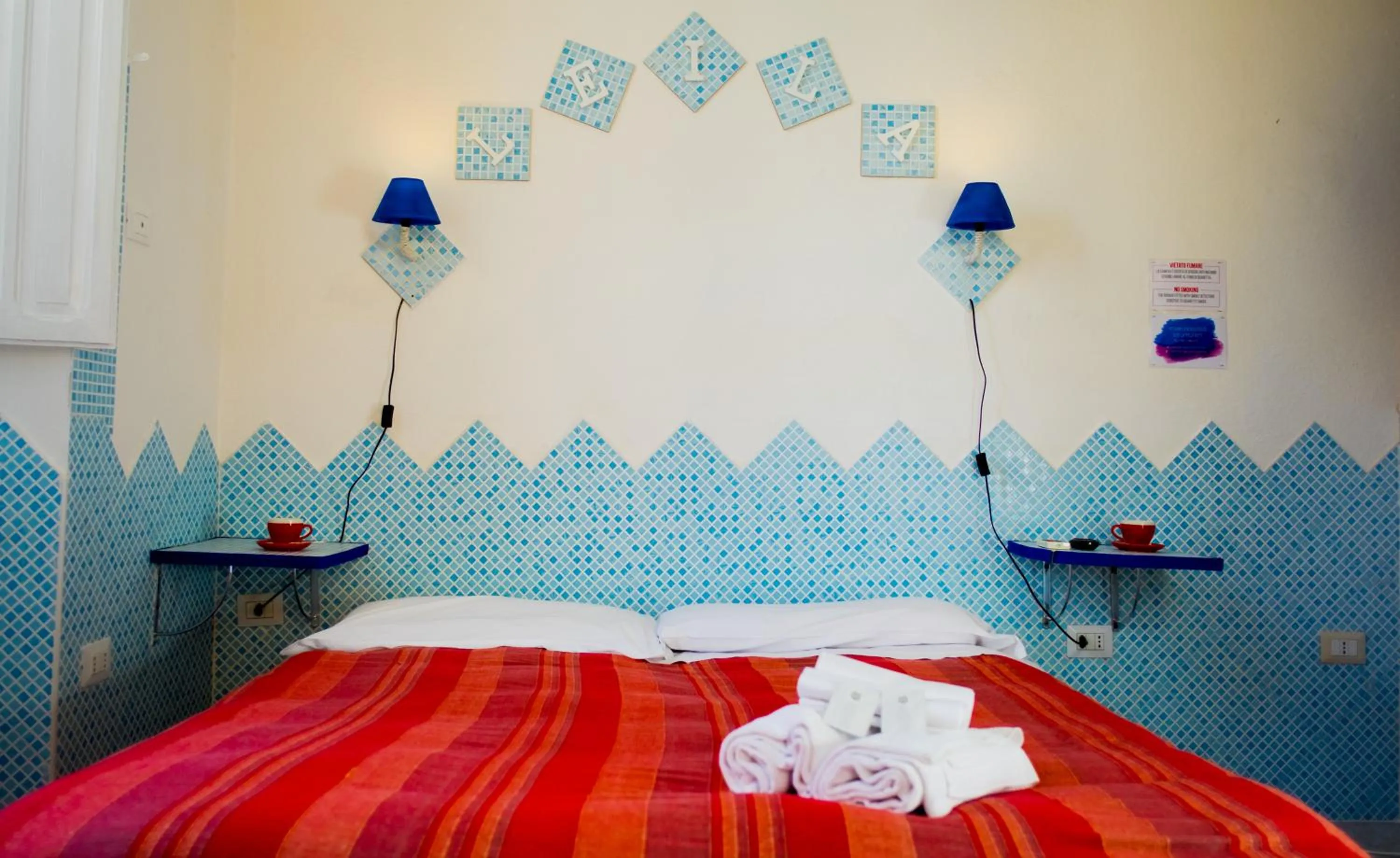 Spring, Bed in Villa Arazurrina