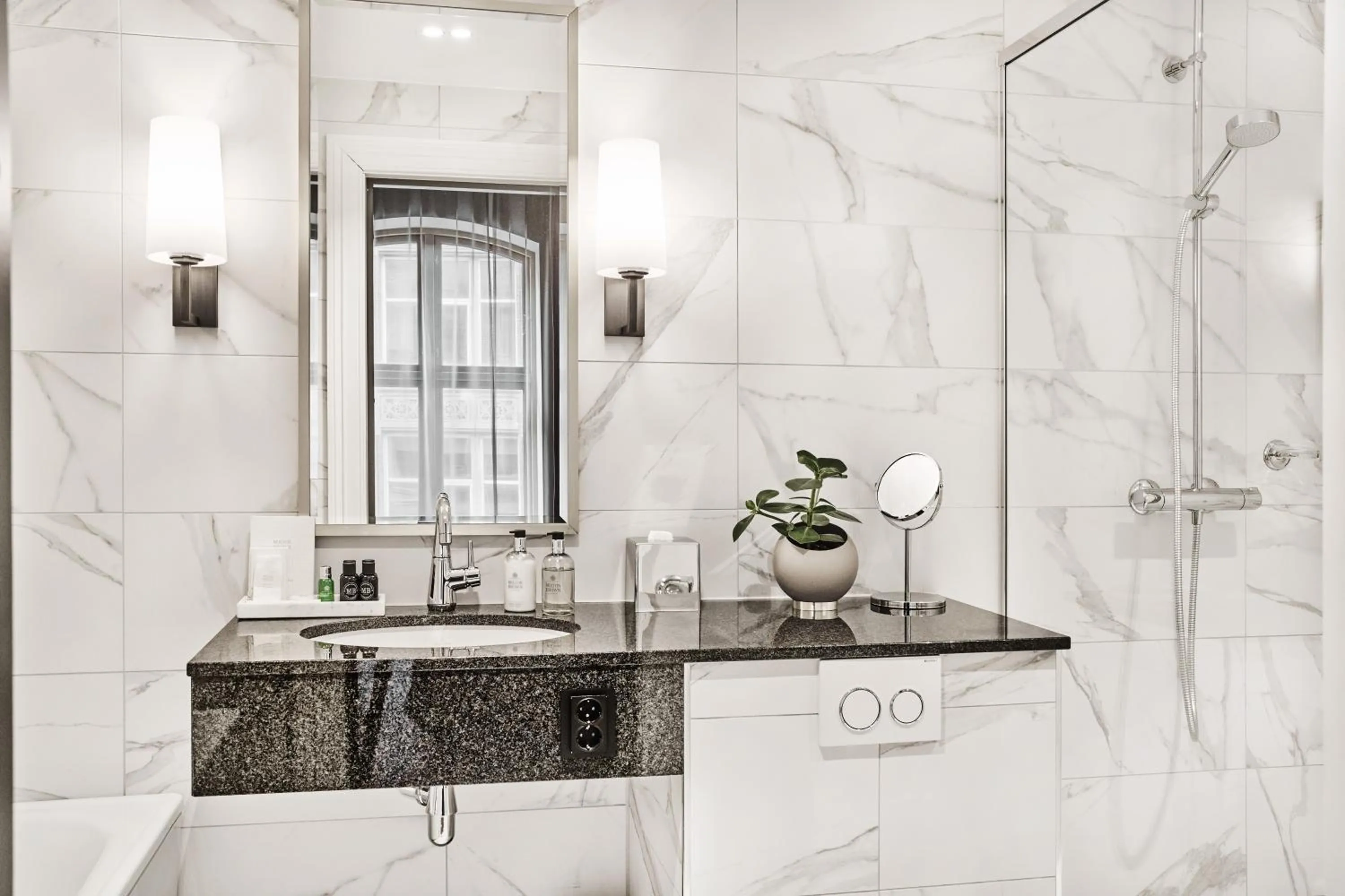 Opus 16, a Member of Small Luxury Hotels