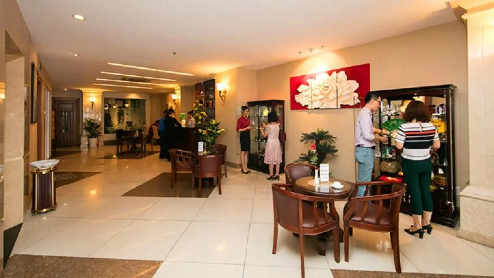 Lobby or reception in White Lion Hotel