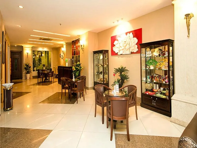 Restaurant/places to eat in White Lion Hotel