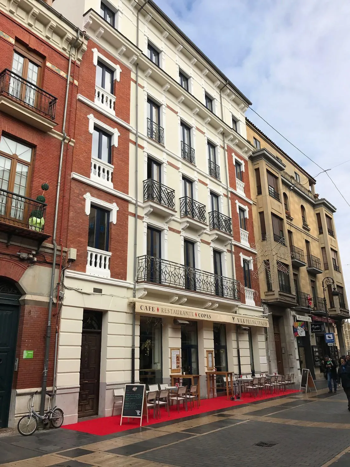 Property building in Principia Suites