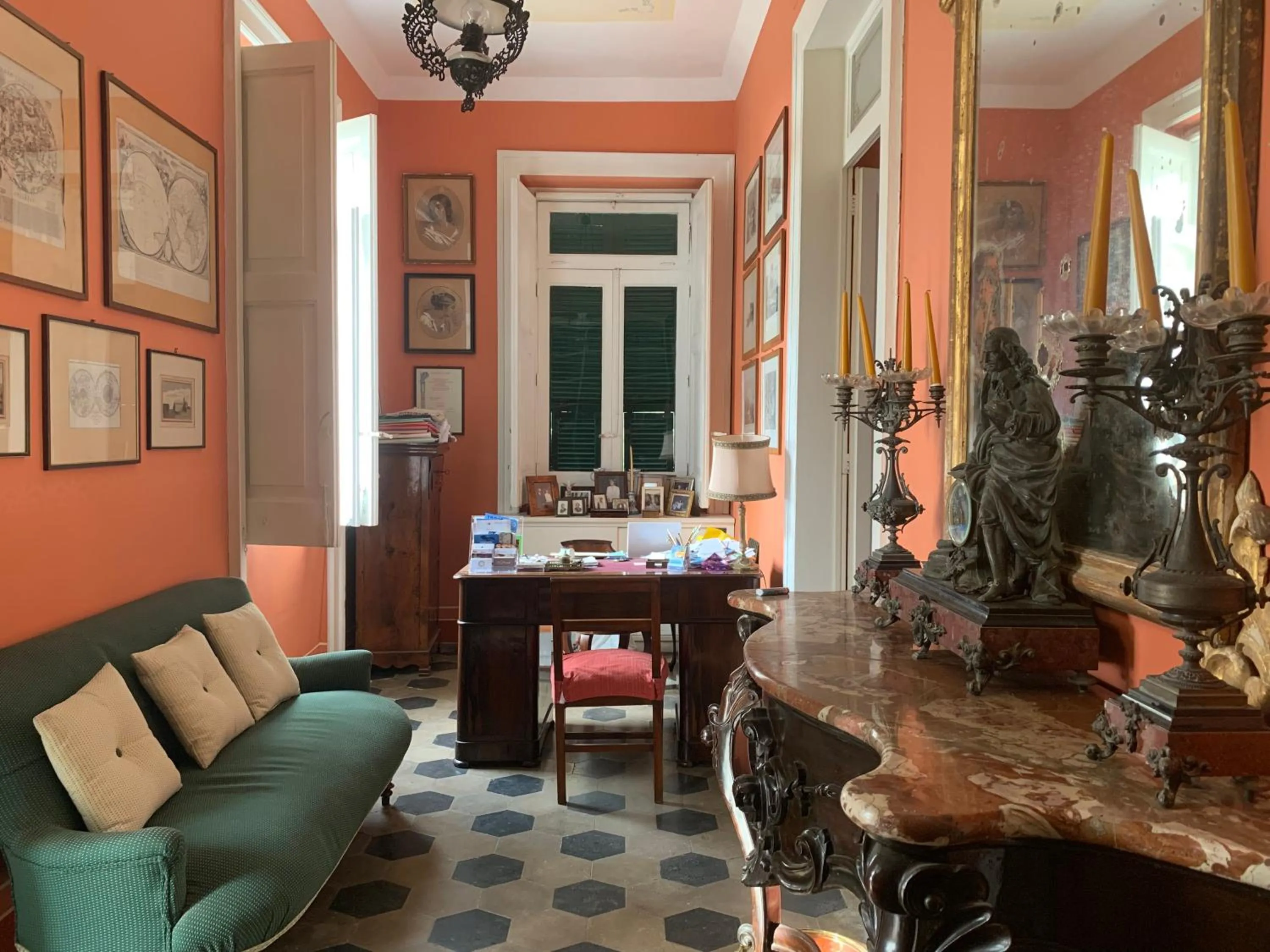 Facade/entrance in Villino Eleonora