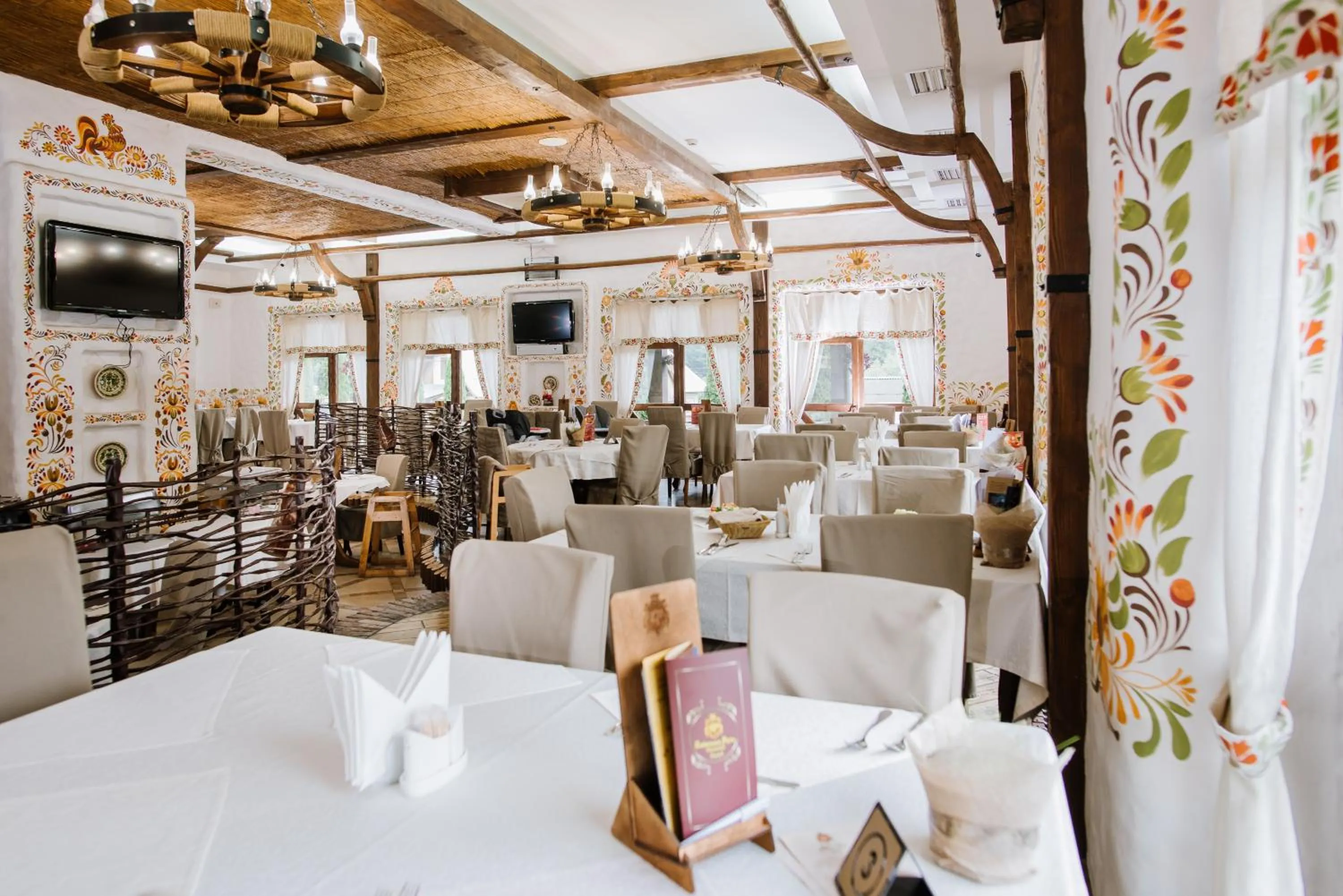 Restaurant/places to eat in Kyivska Russ Resort Medical&Spa