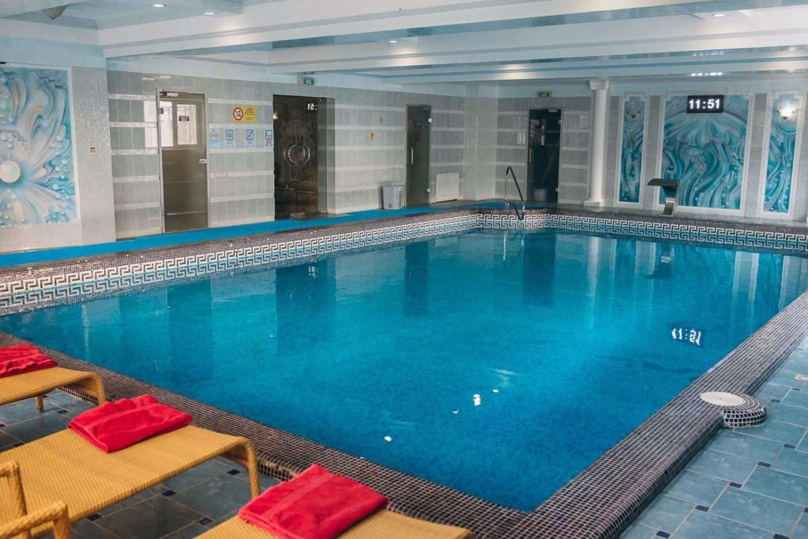 Swimming pool in Kyivska Russ Resort Medical&Spa