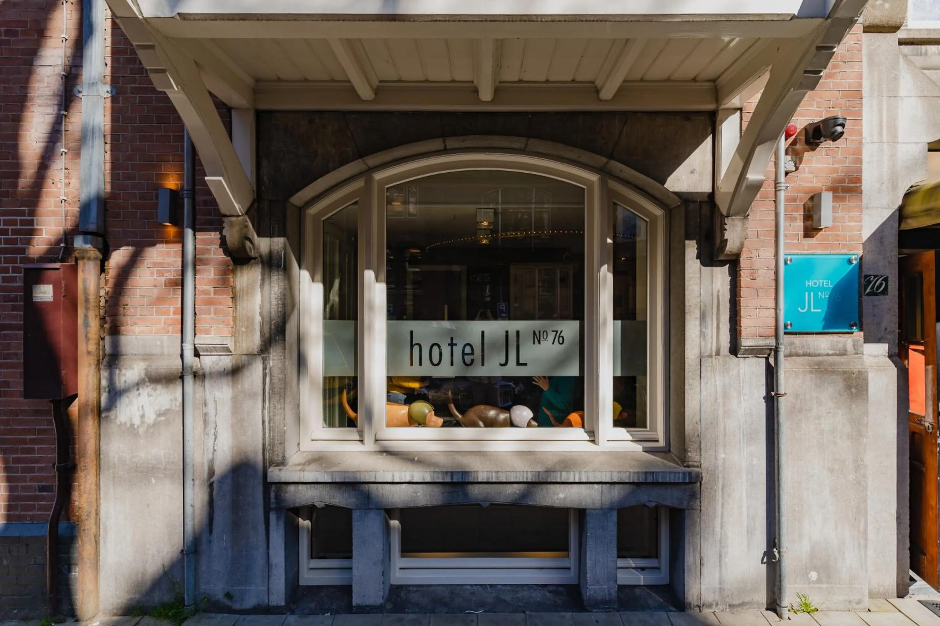 Property building in Hotel JL No76