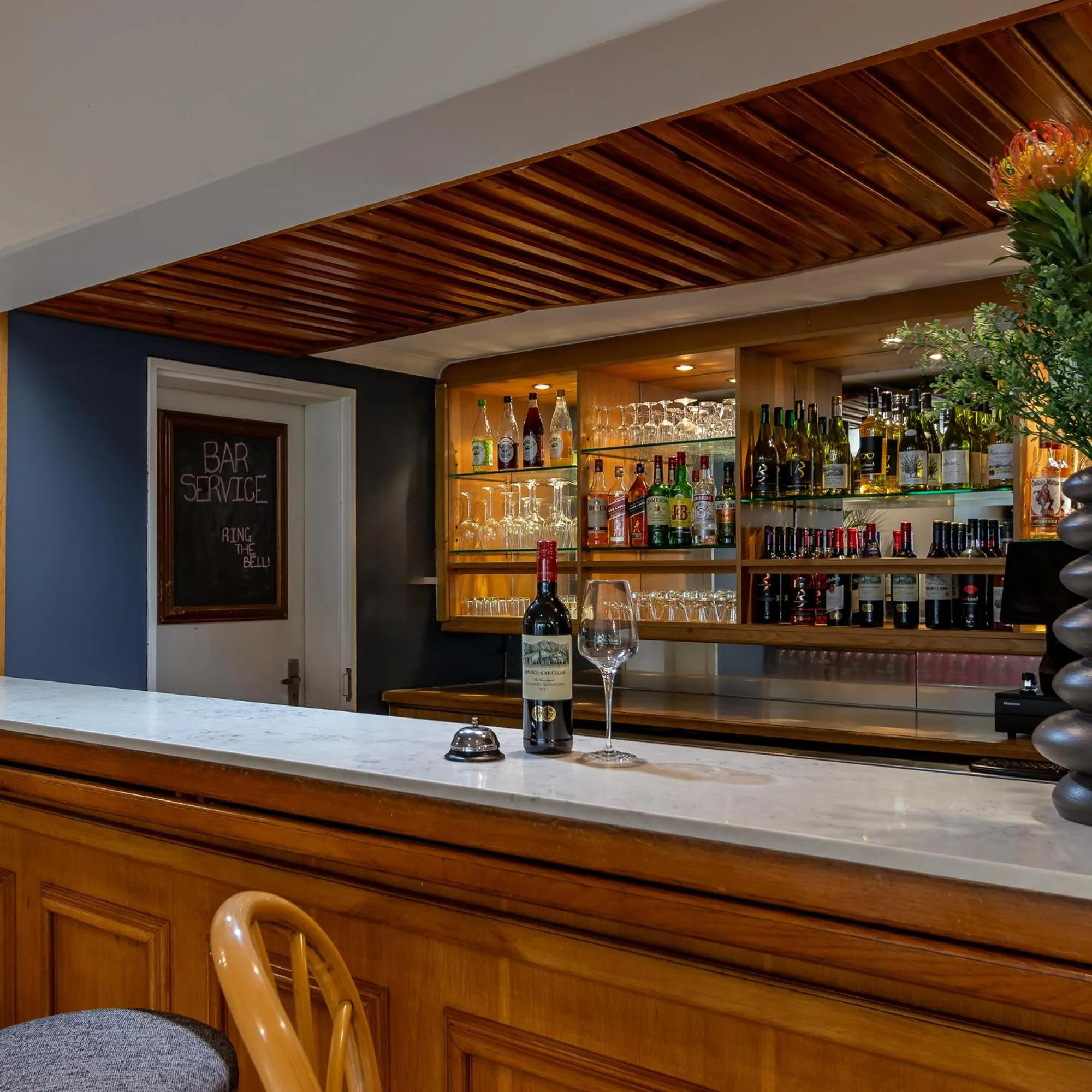 Lounge or bar in Premier Express Inn George