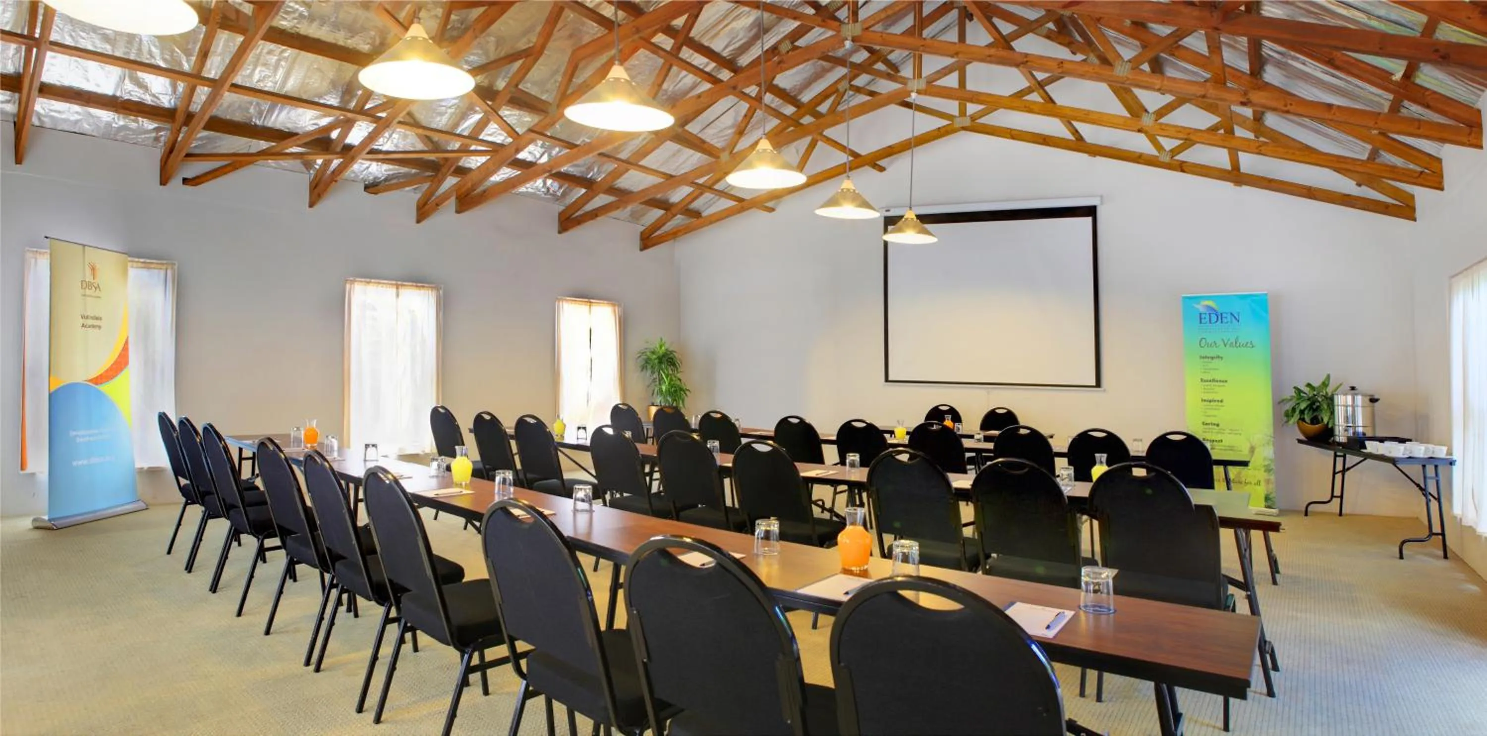 Banquet/Function facilities in Premier Express Inn George