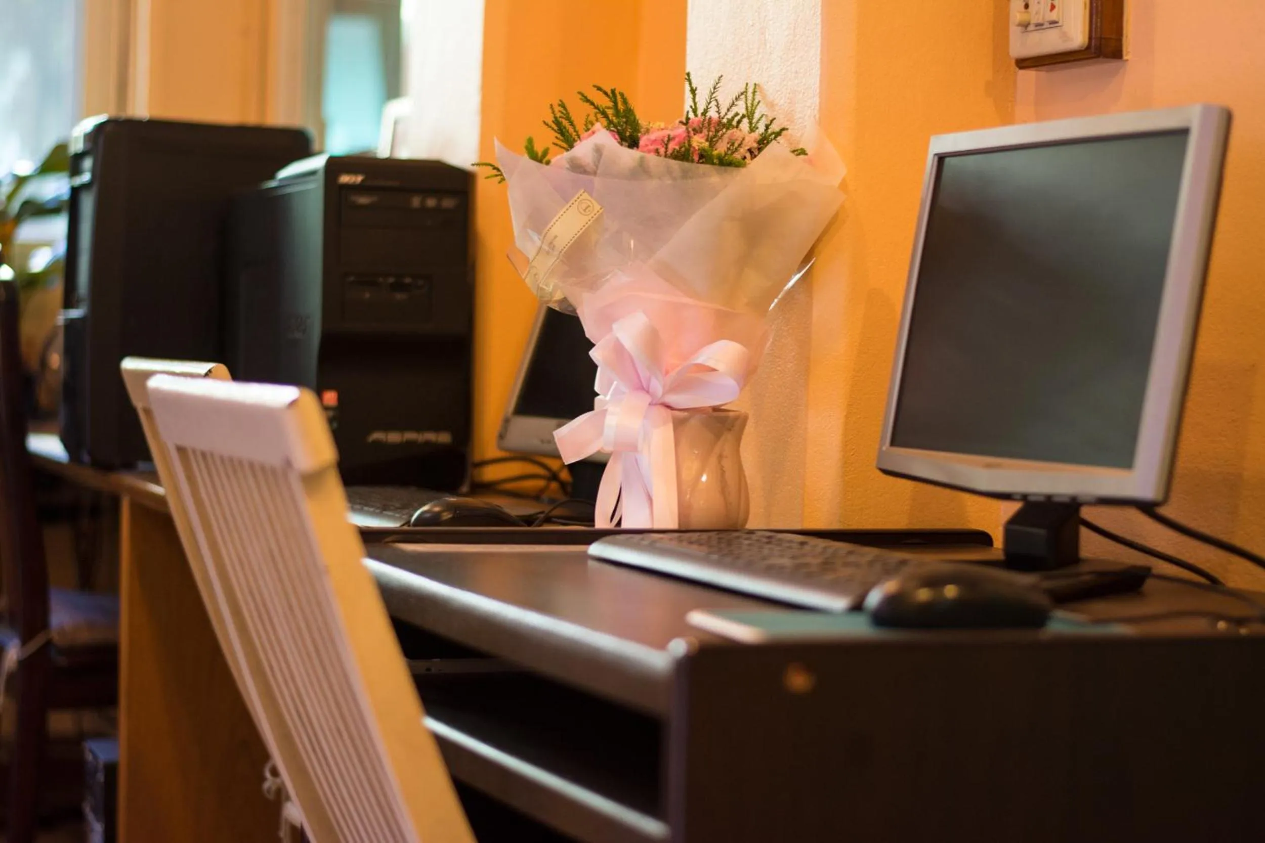 Library in Samsen Sam Place