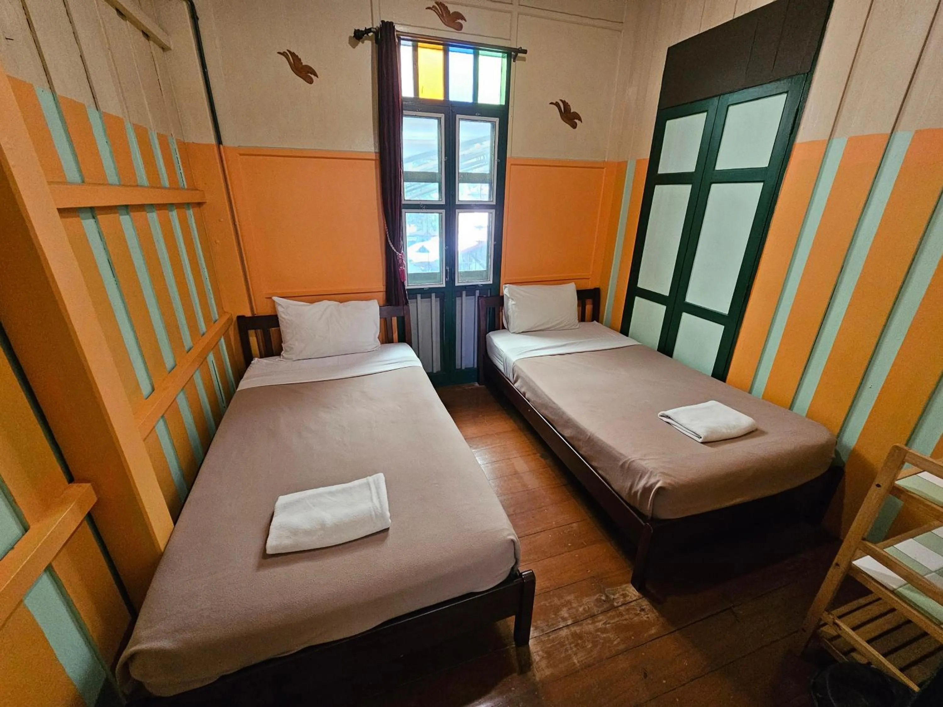 Bedroom, Bed in Samsen Sam Place