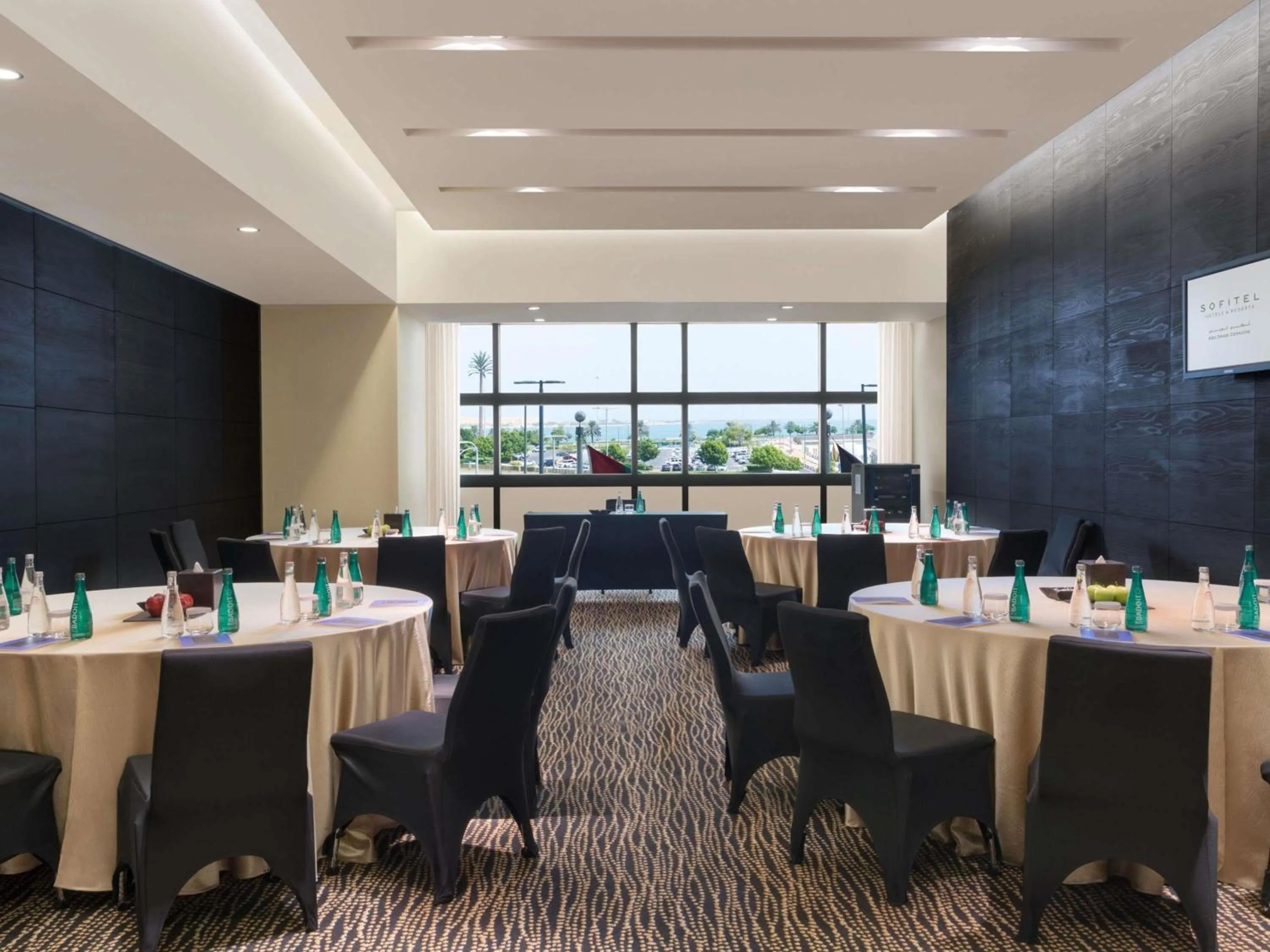 Meeting/conference room in Sofitel Abu Dhabi Corniche