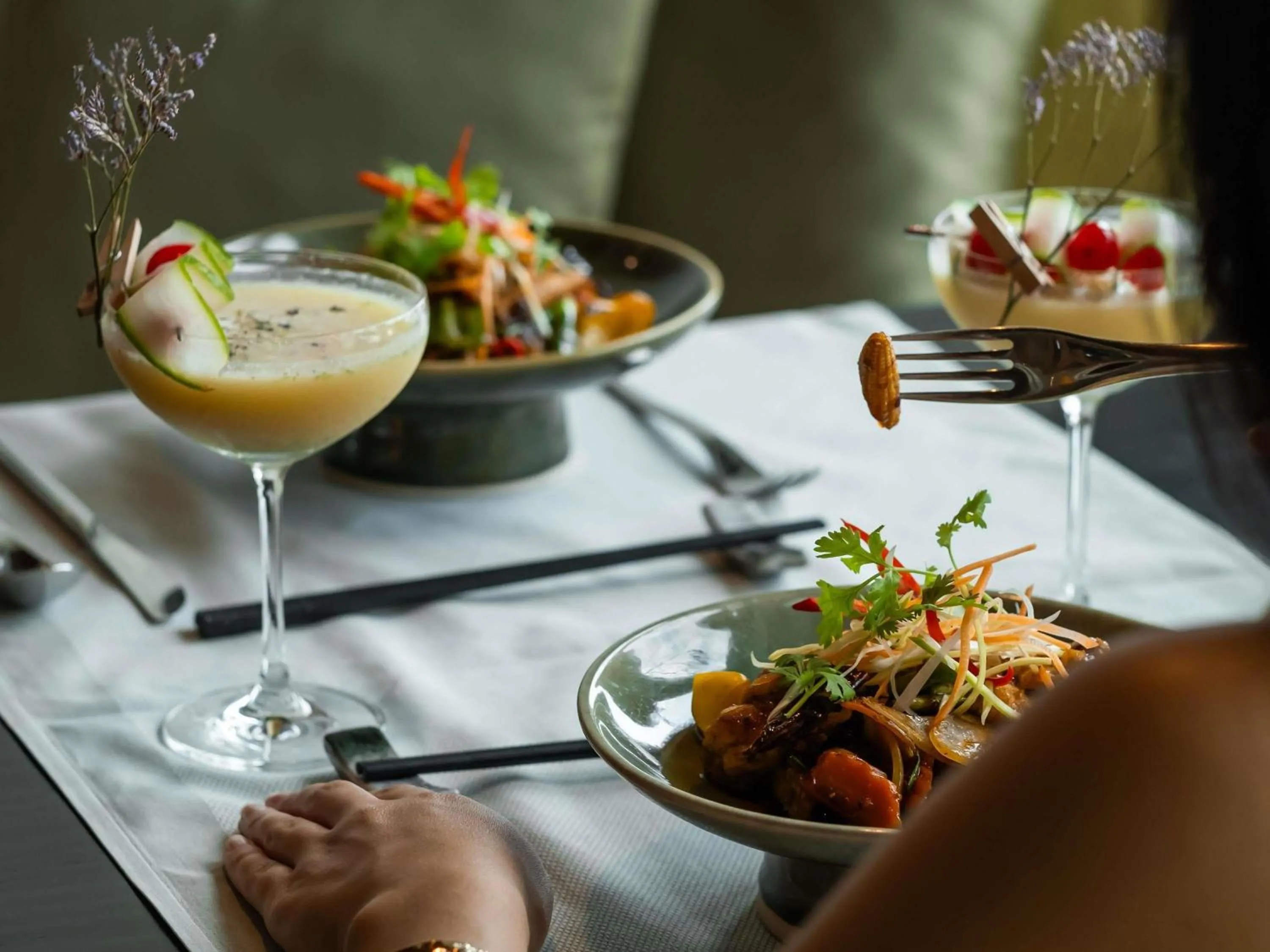 Restaurant/places to eat in Sofitel Abu Dhabi Corniche