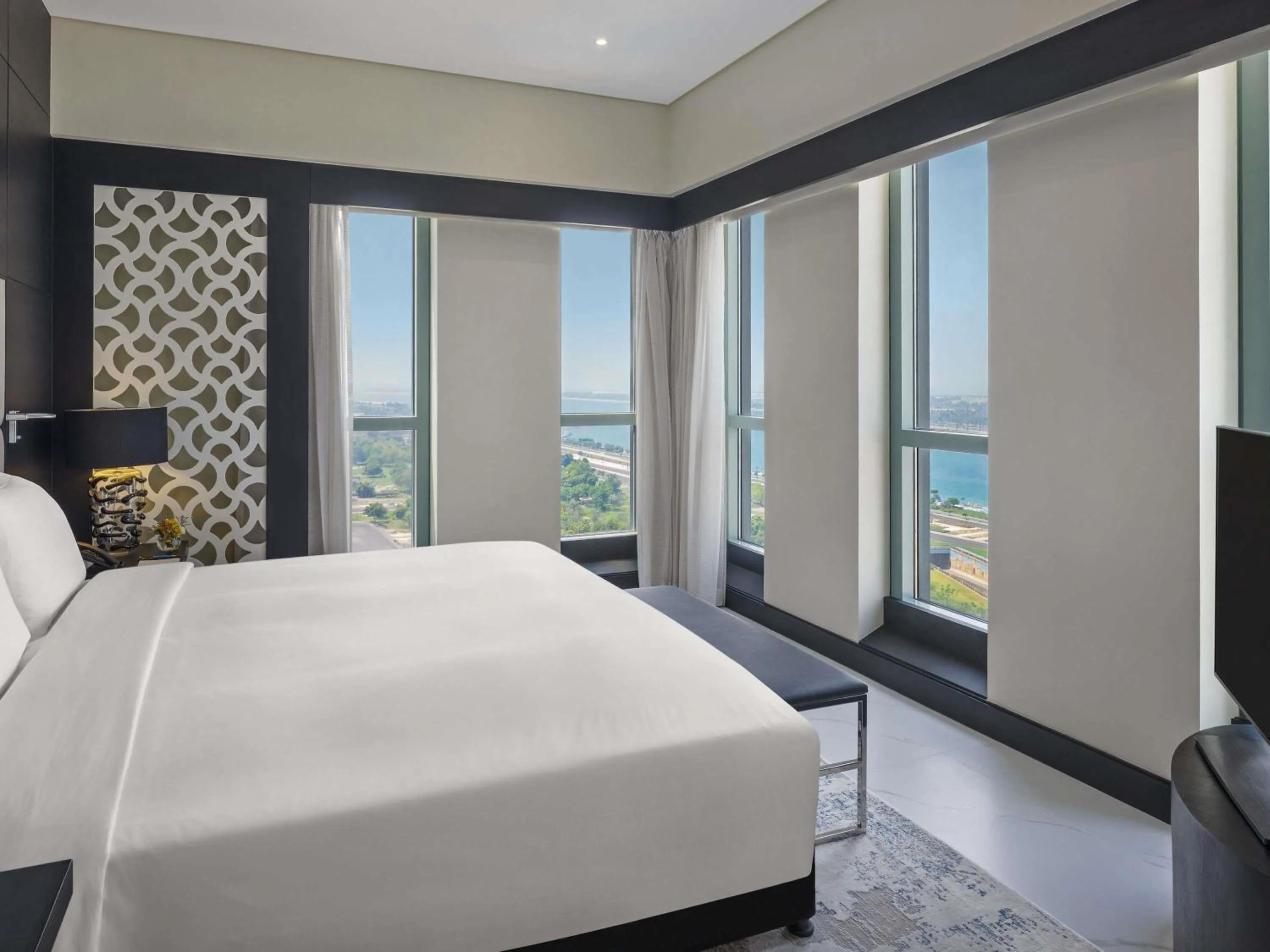 Bedroom, Bed in Sofitel Abu Dhabi Corniche