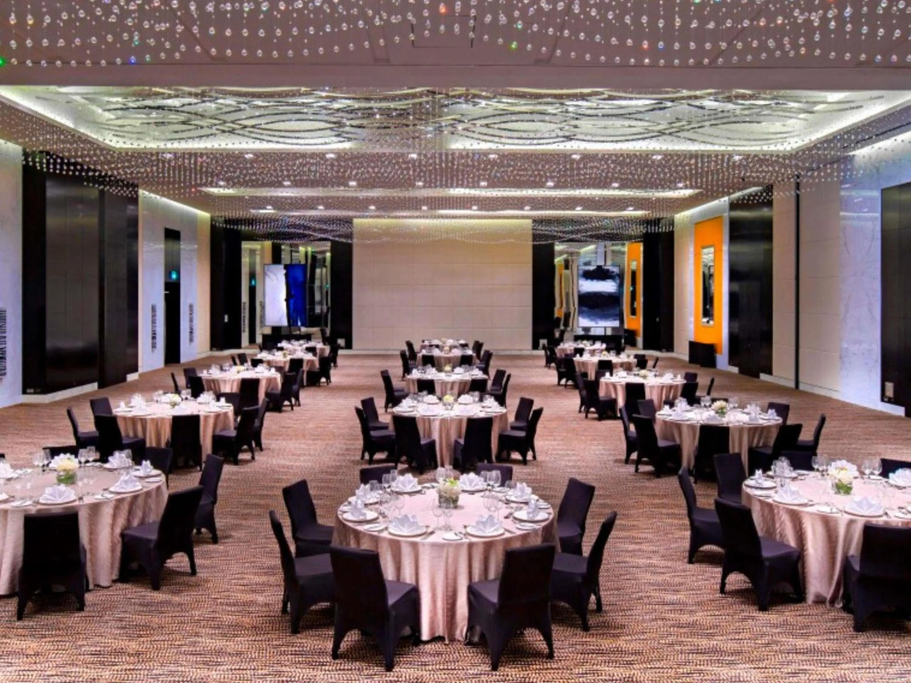 Meeting/conference room in Sofitel Abu Dhabi Corniche