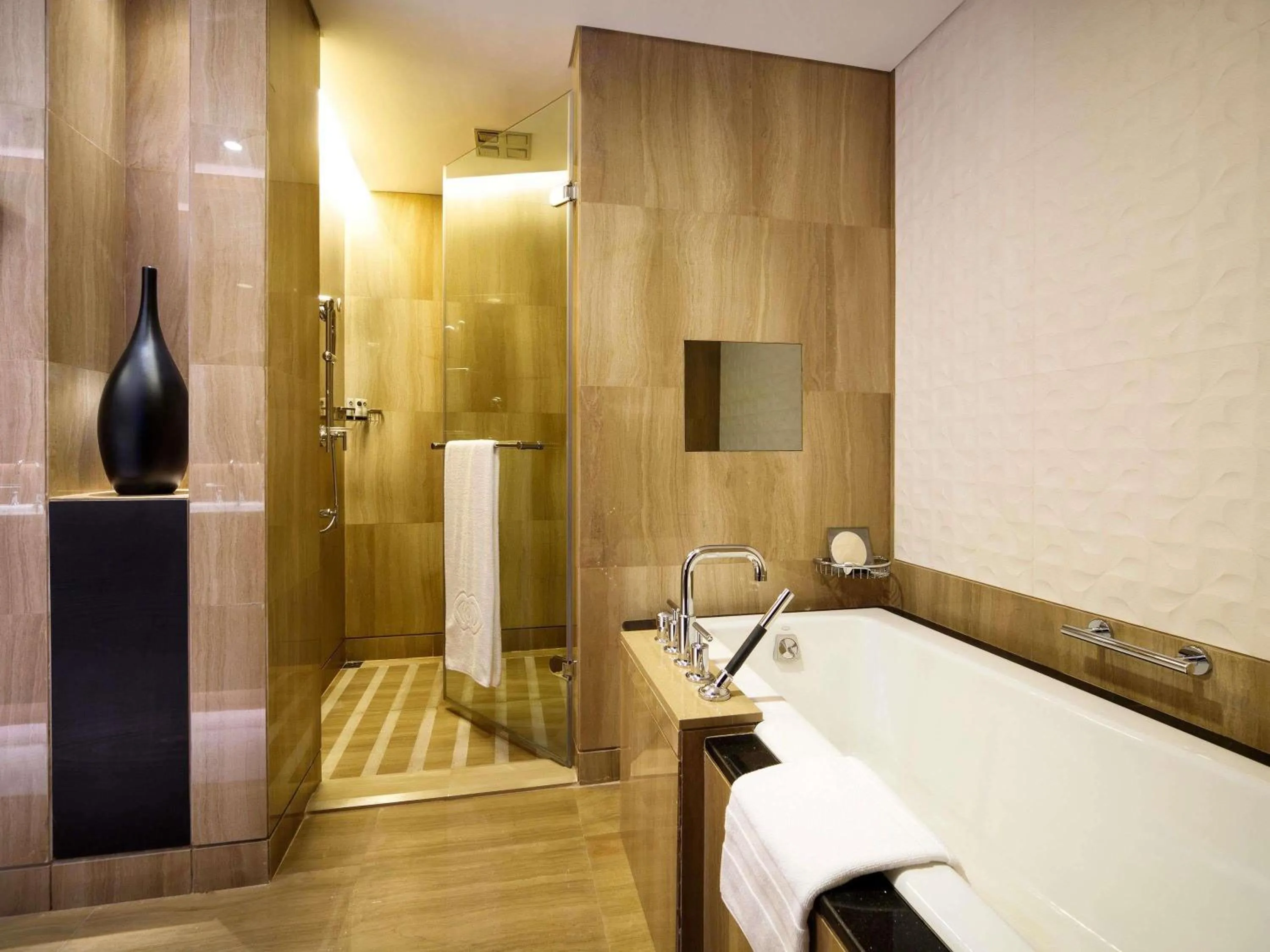 Bedroom in Sofitel Abu Dhabi Corniche