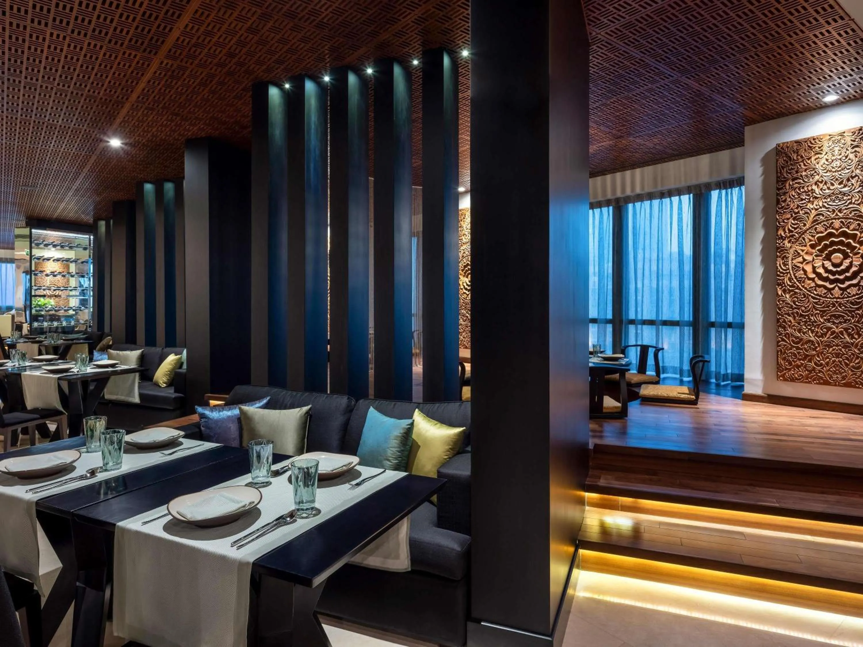 Restaurant/places to eat in Sofitel Abu Dhabi Corniche